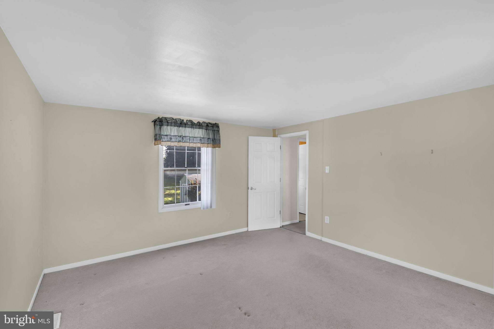 RIVER BEND - Residential