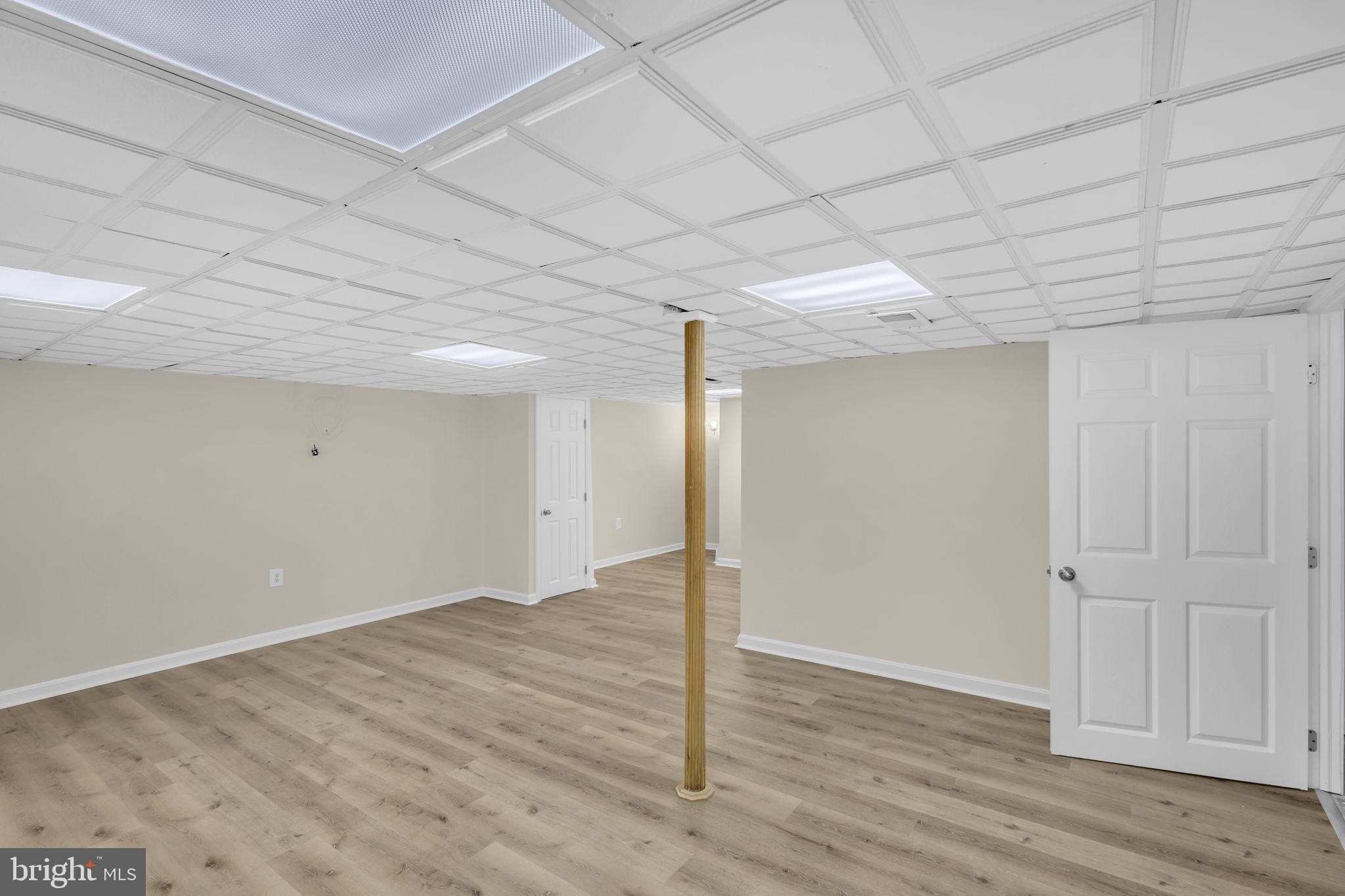 RIVER BEND - Residential