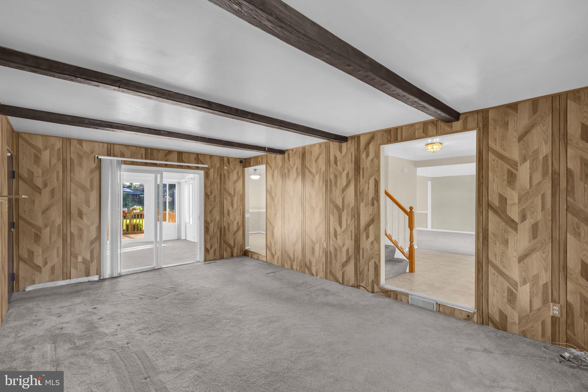 RIVER BEND - Residential