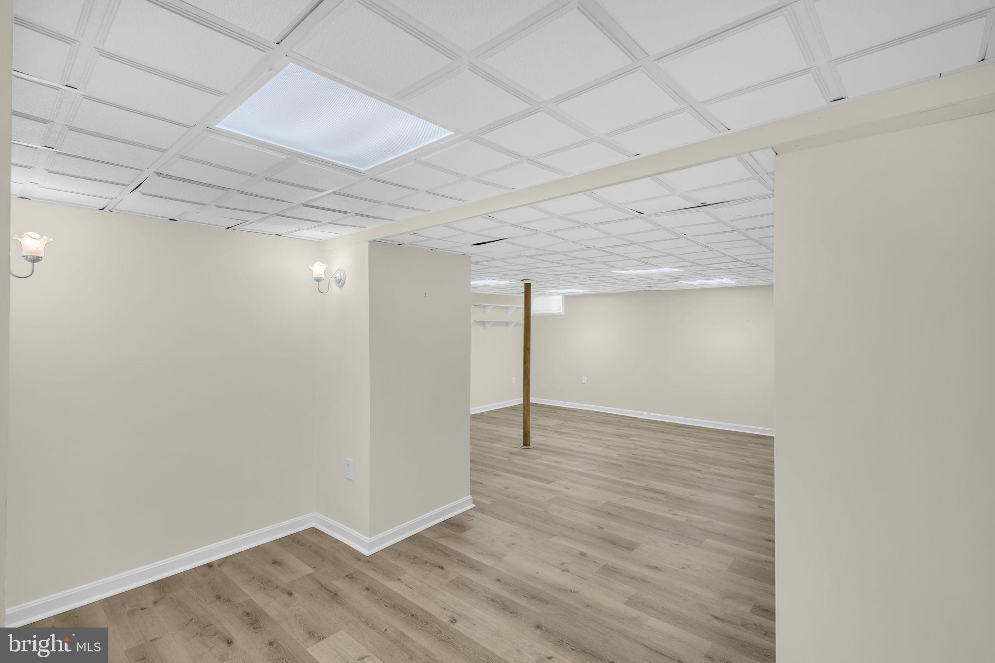 RIVER BEND - Residential