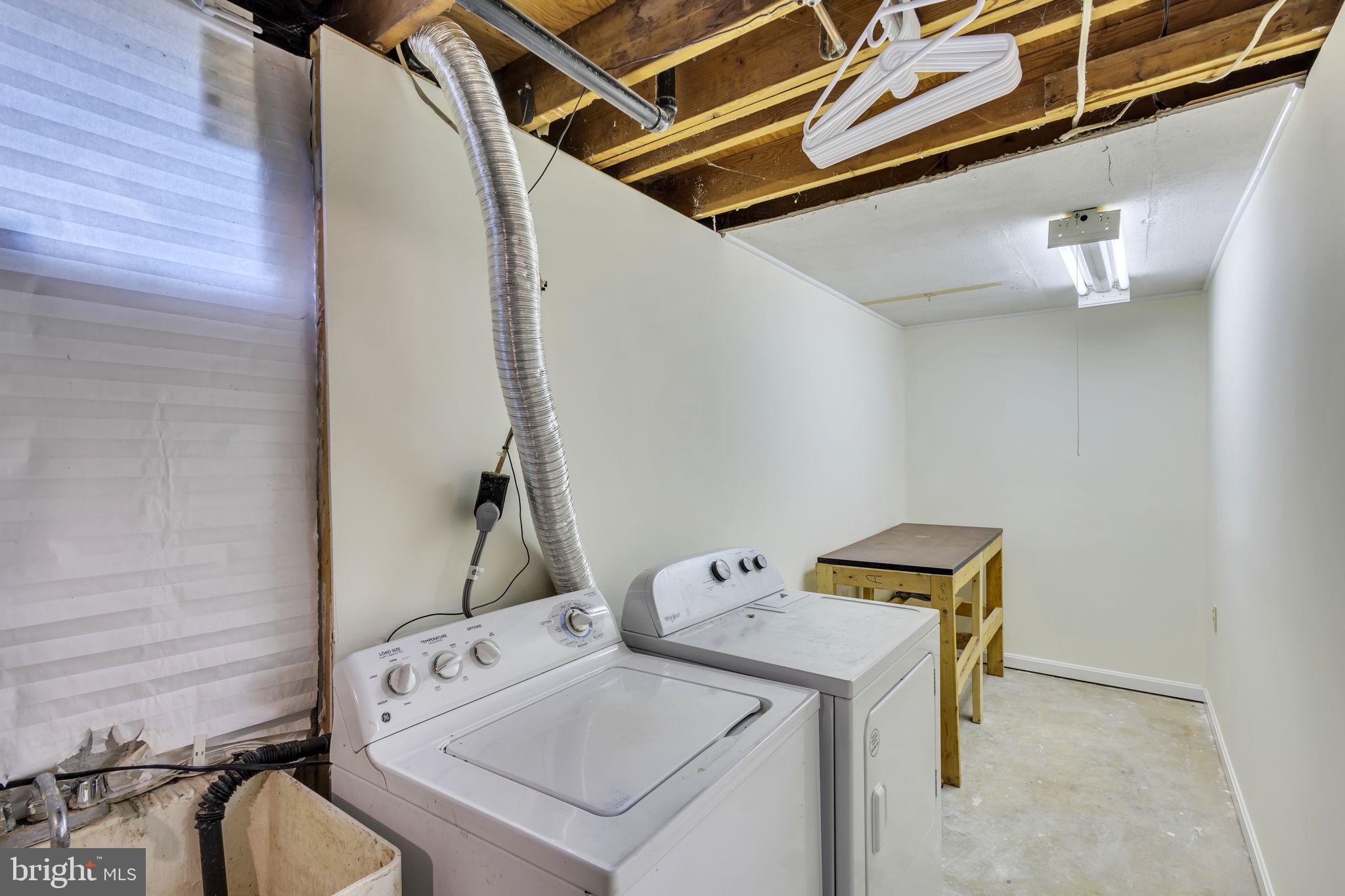 RIVER BEND - Residential