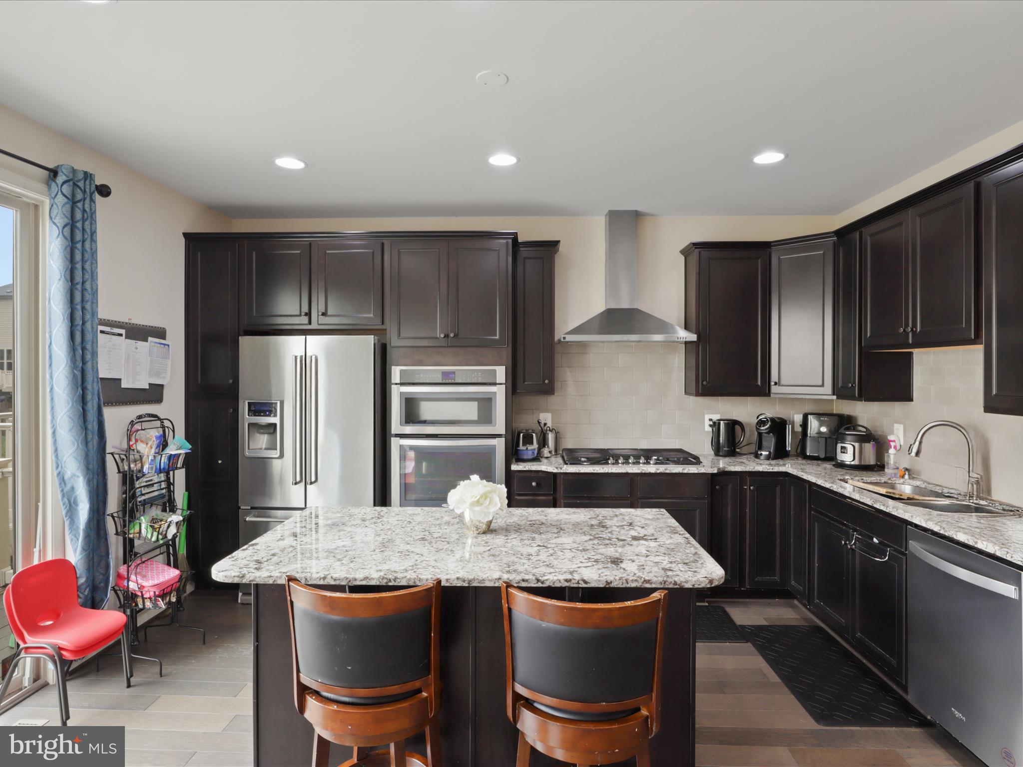 BRAMBLETON LANDBAY - Residential Lease