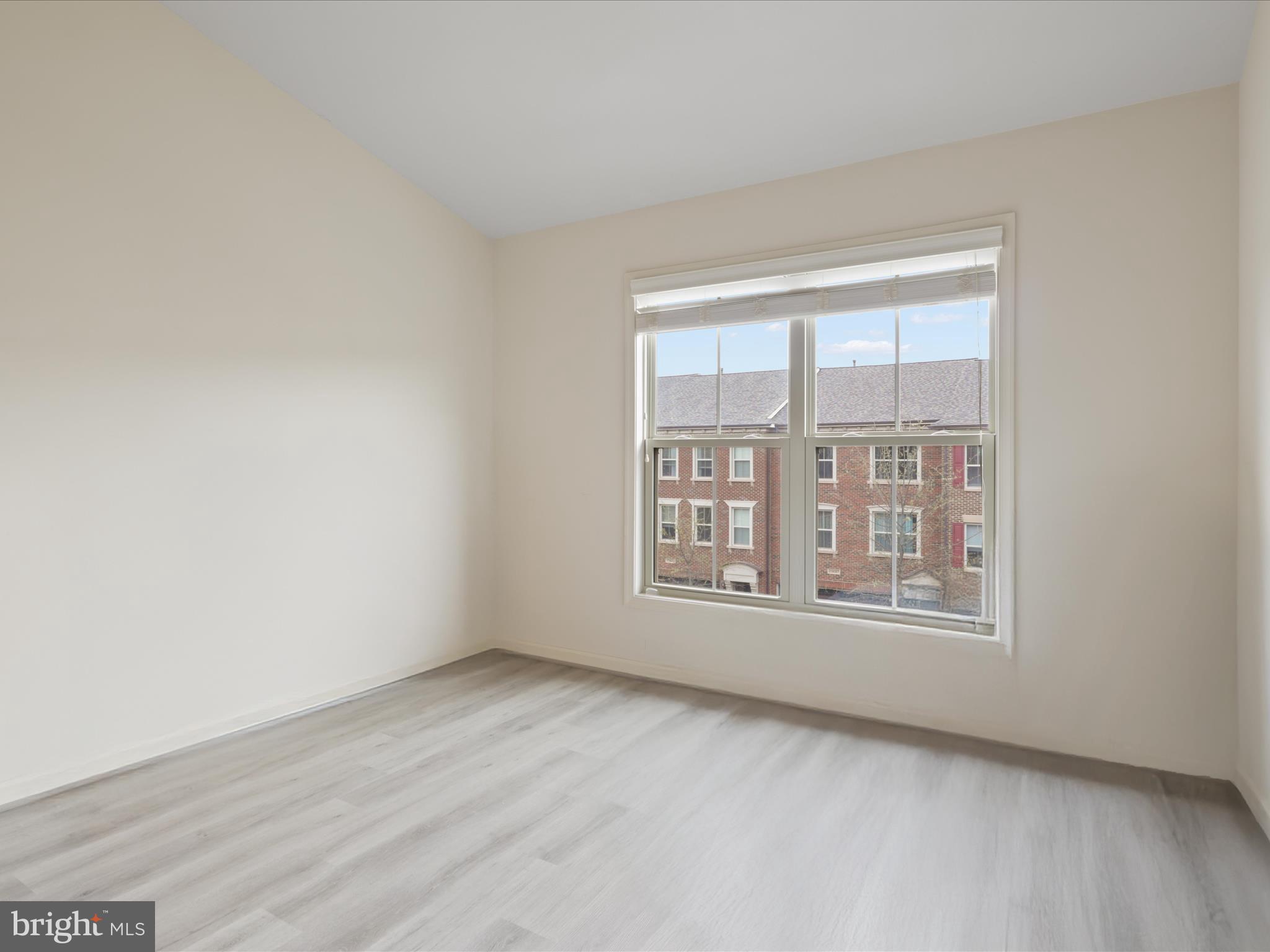 BRAMBLETON LANDBAY - Residential Lease