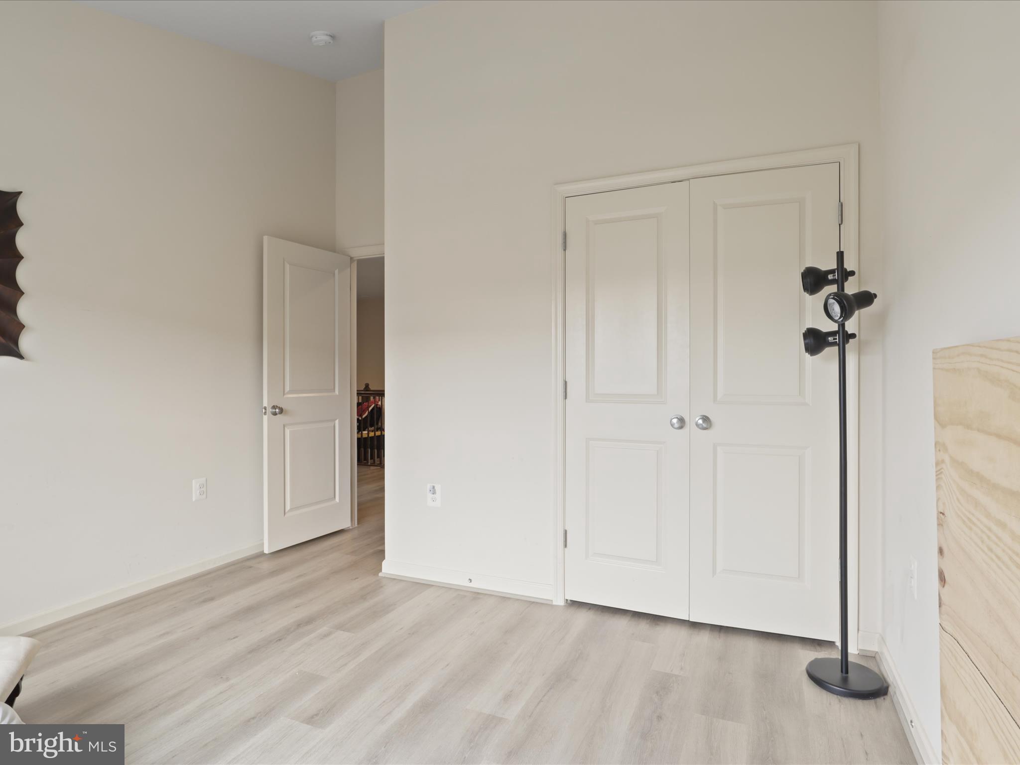 BRAMBLETON LANDBAY - Residential Lease