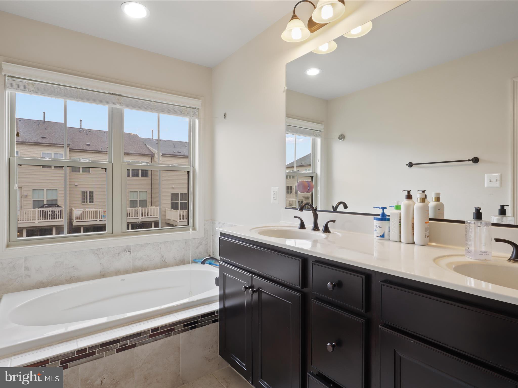 BRAMBLETON LANDBAY - Residential Lease