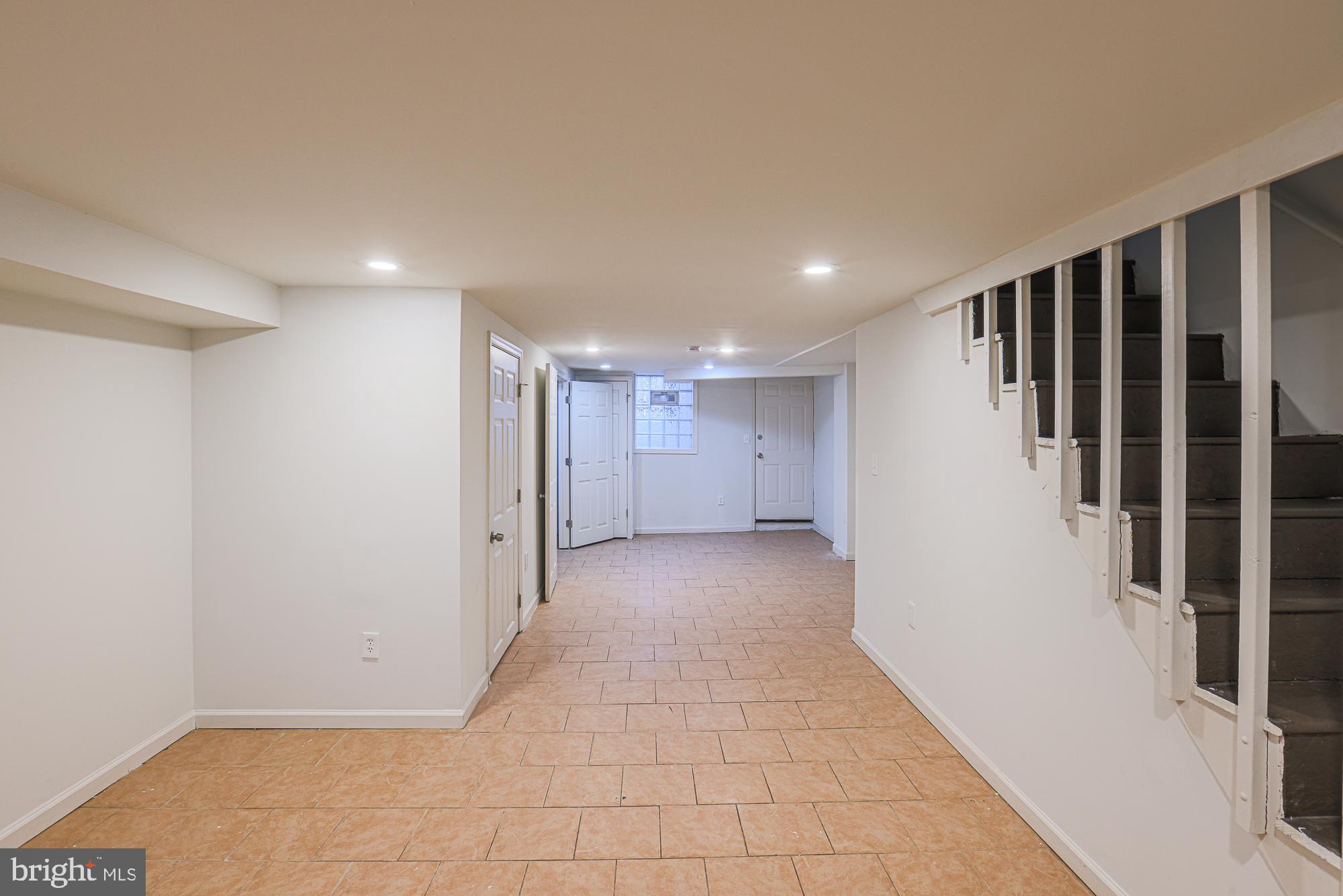 NORTH POINT VILLAGE - Residential Lease