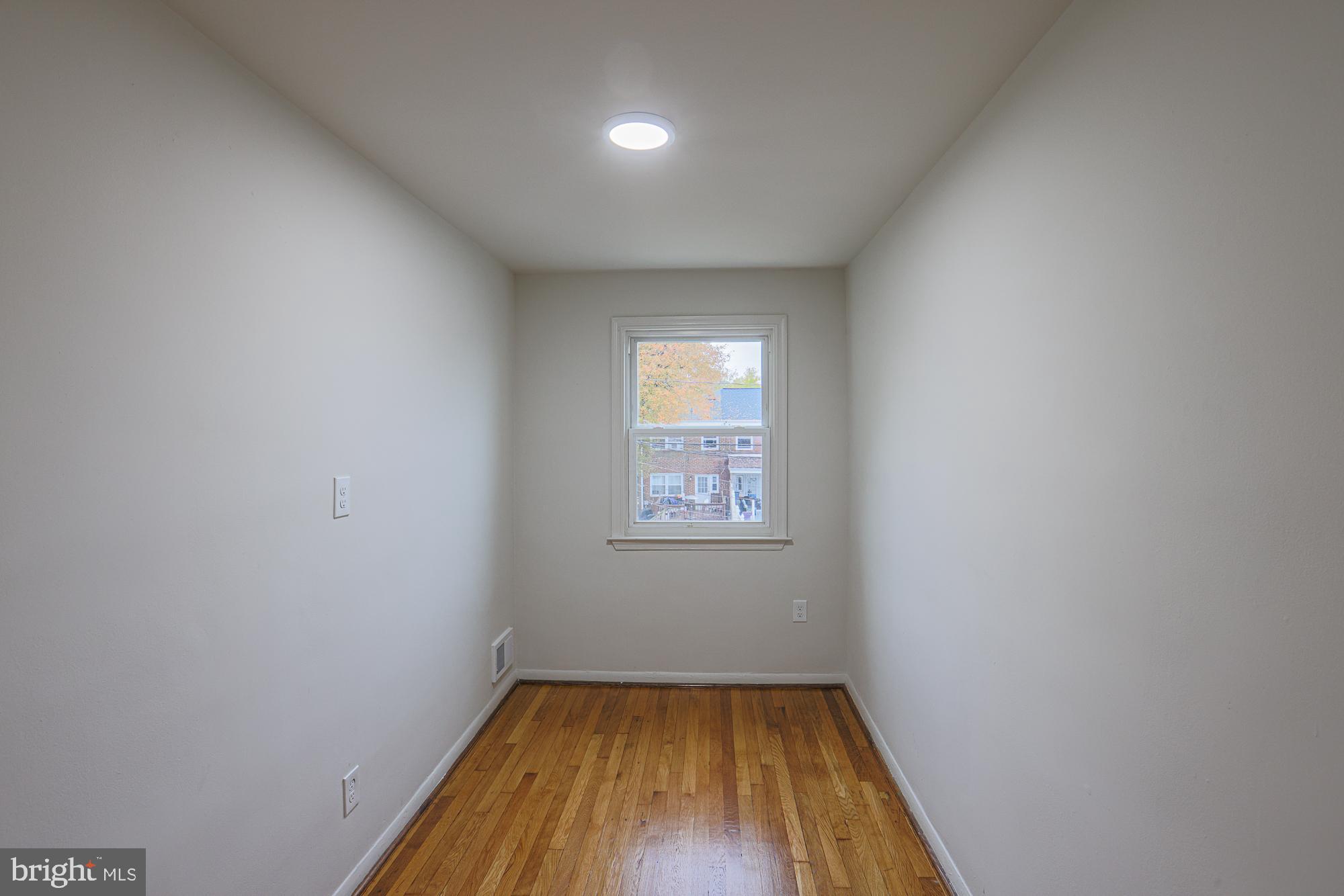 NORTH POINT VILLAGE - Residential Lease