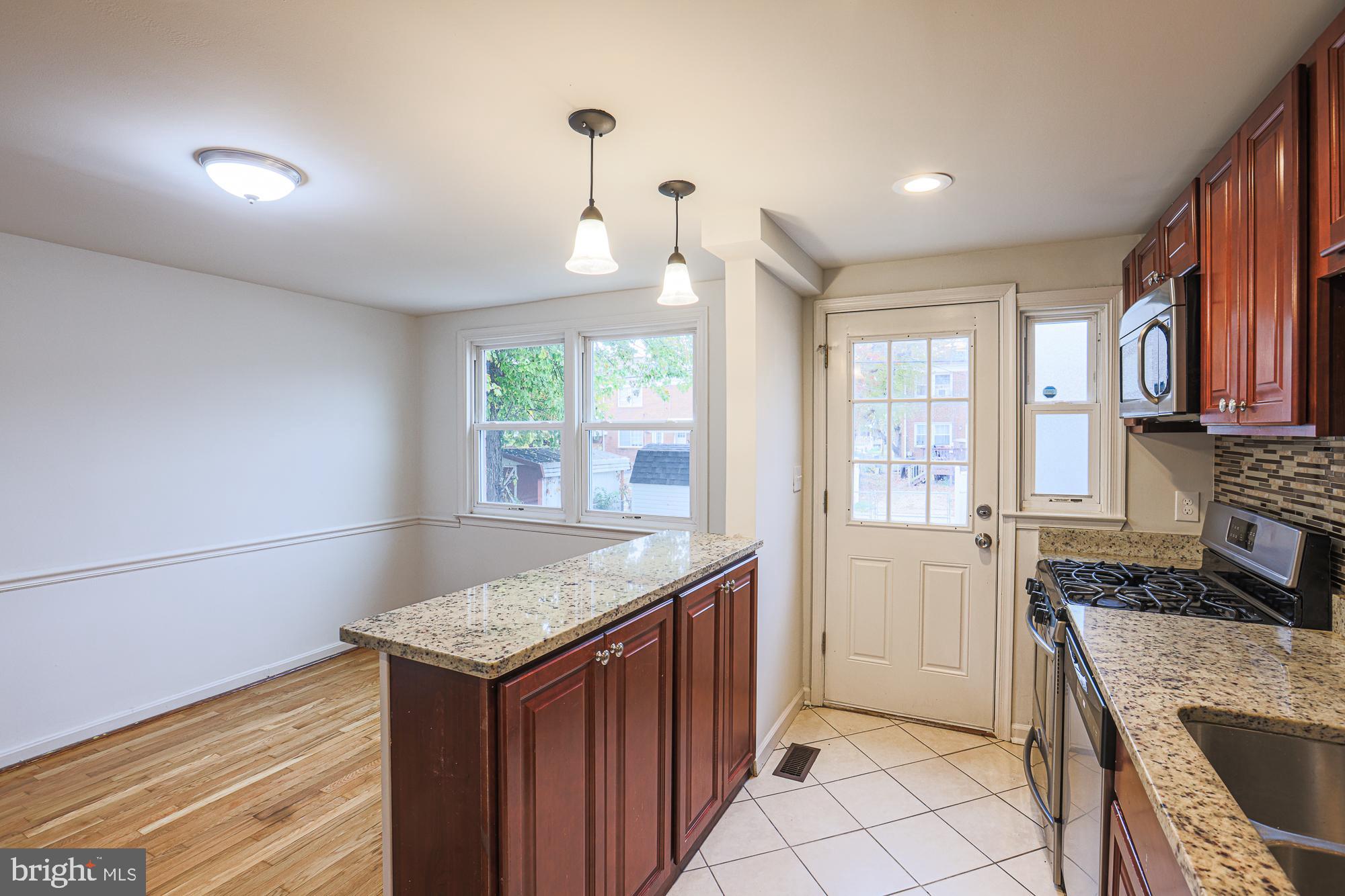 NORTH POINT VILLAGE - Residential Lease