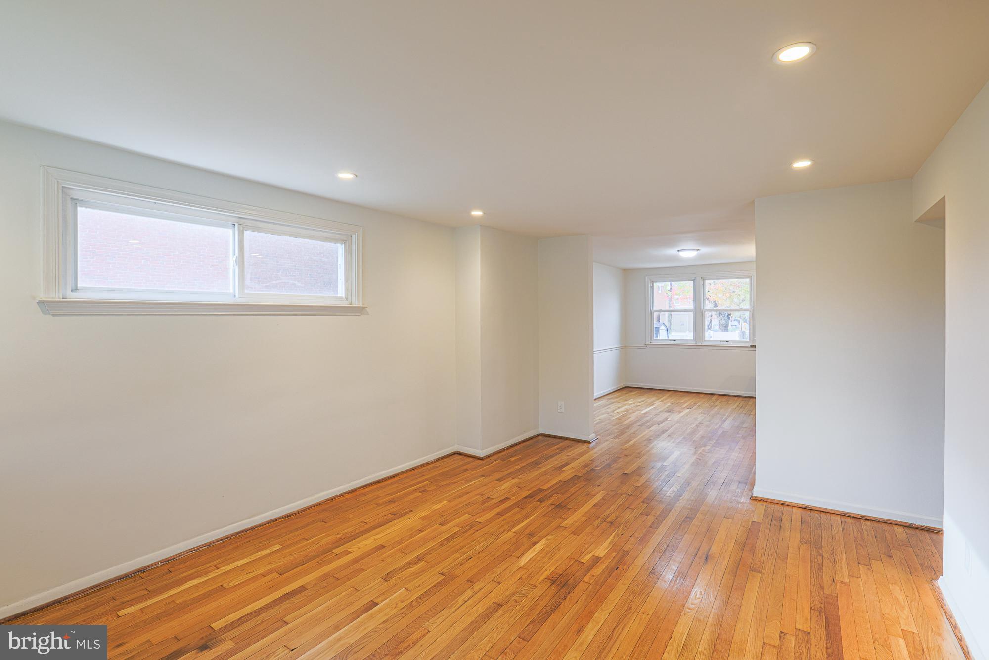 NORTH POINT VILLAGE - Residential Lease