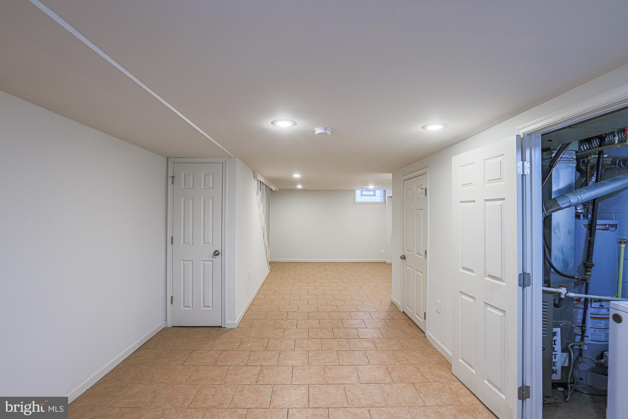 NORTH POINT VILLAGE - Residential Lease