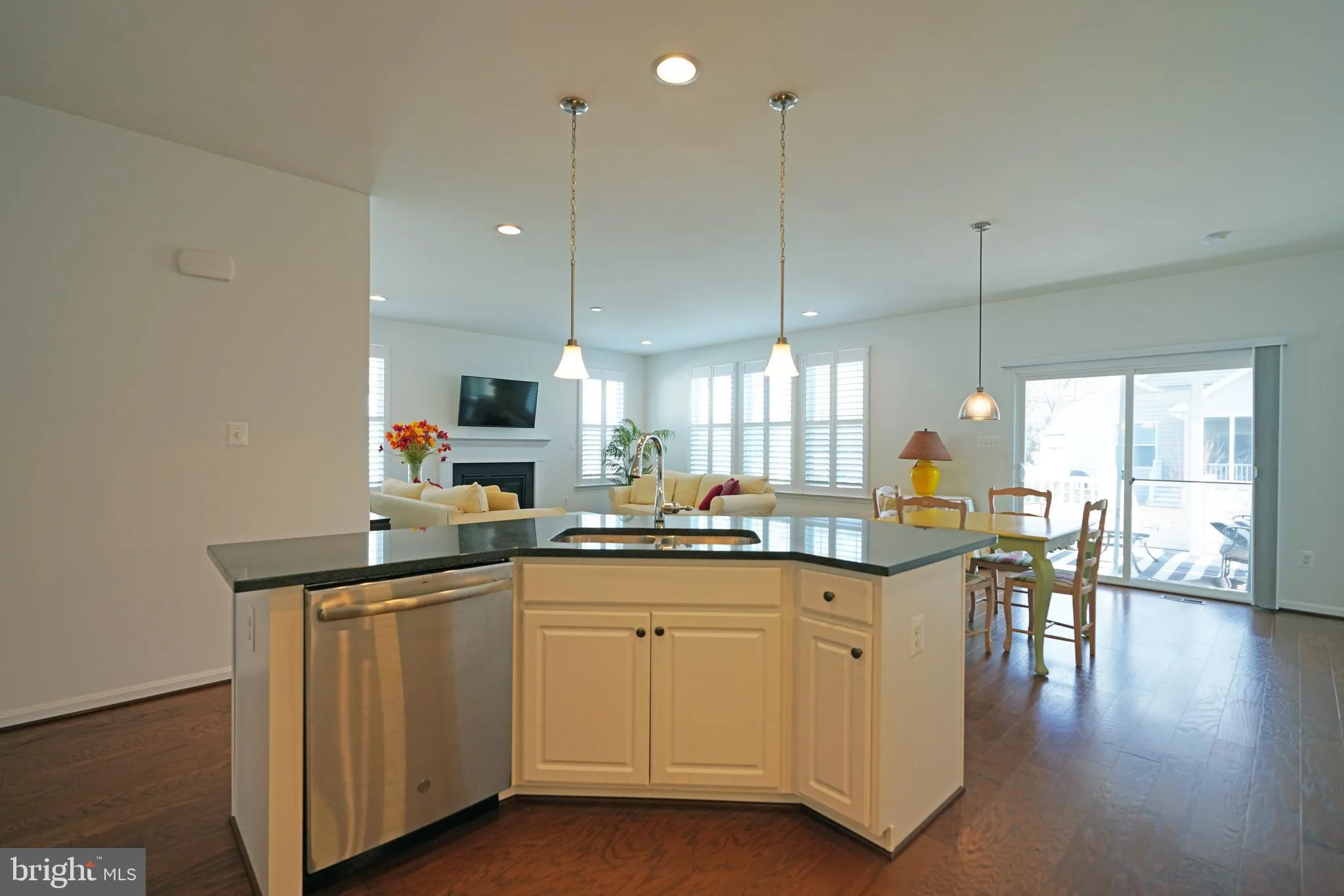 Lewes, Delaware 19958, United States, 3 Bedrooms Bedrooms, ,2 BathroomsBathrooms,Residential,Contingent,5120