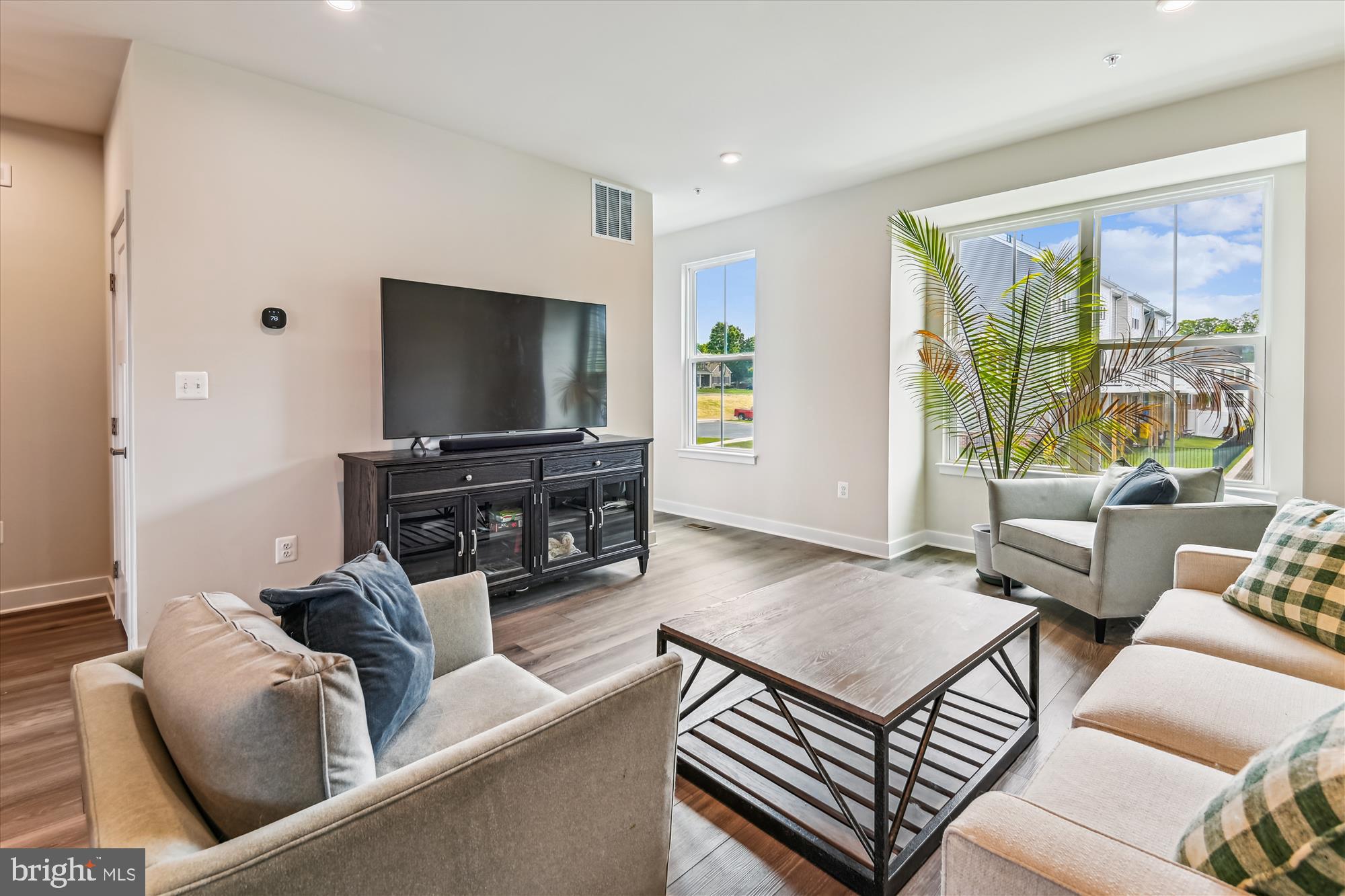 THE HIGHLANDS - Residential