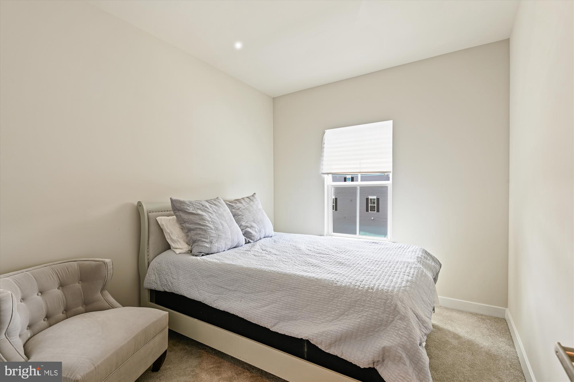 THE HIGHLANDS - Residential