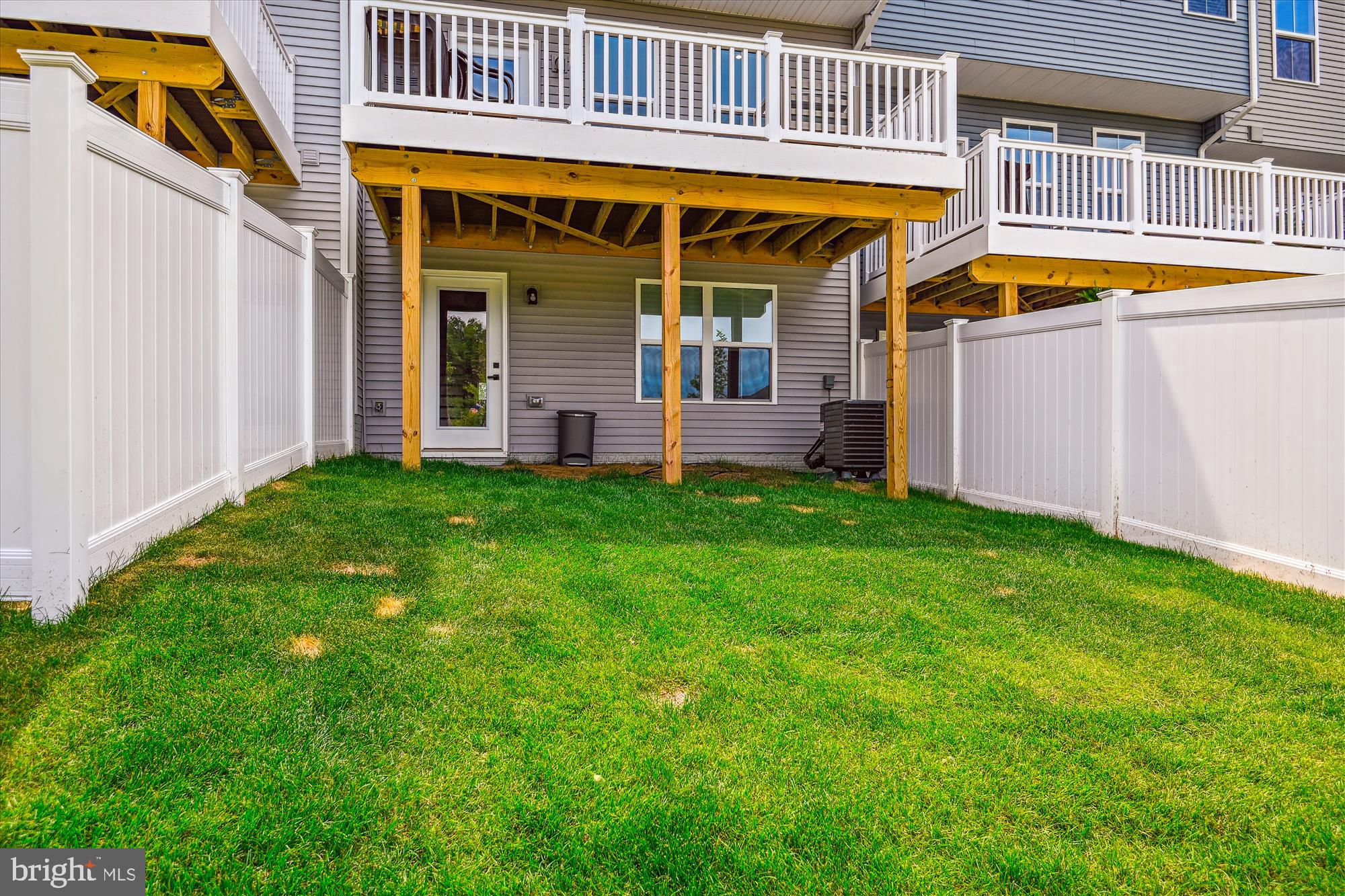 THE HIGHLANDS - Residential