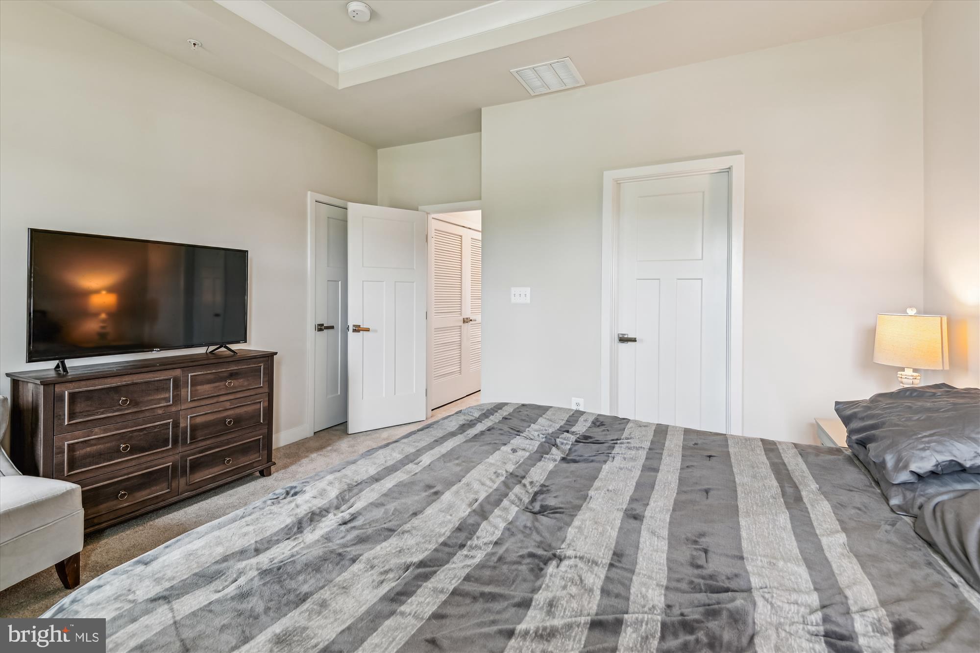 THE HIGHLANDS - Residential