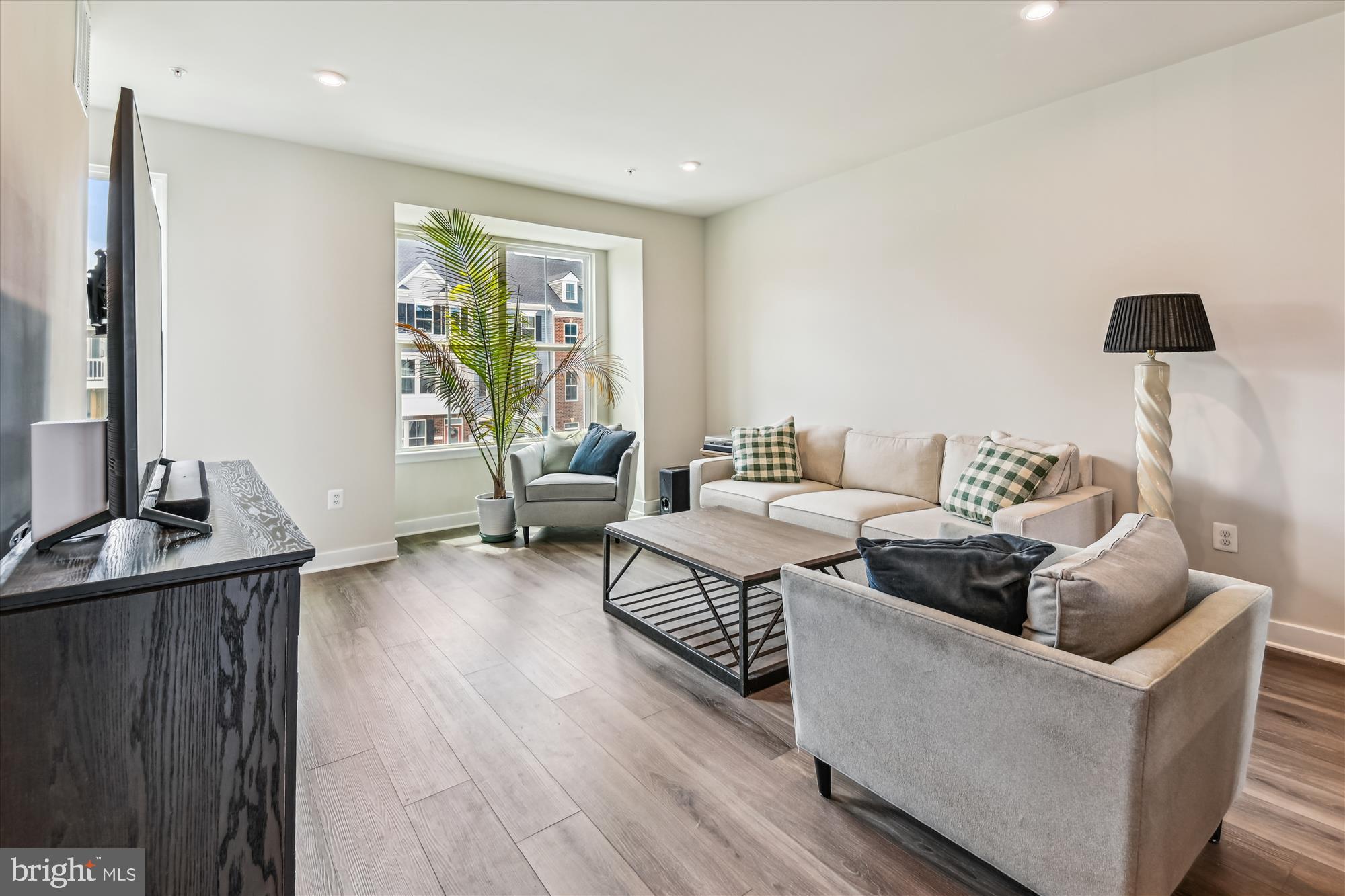 THE HIGHLANDS - Residential