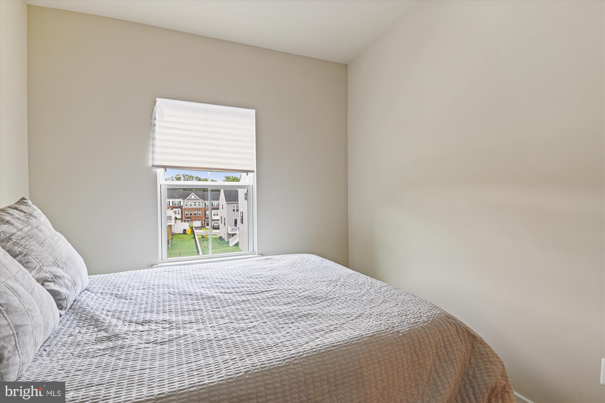 THE HIGHLANDS - Residential