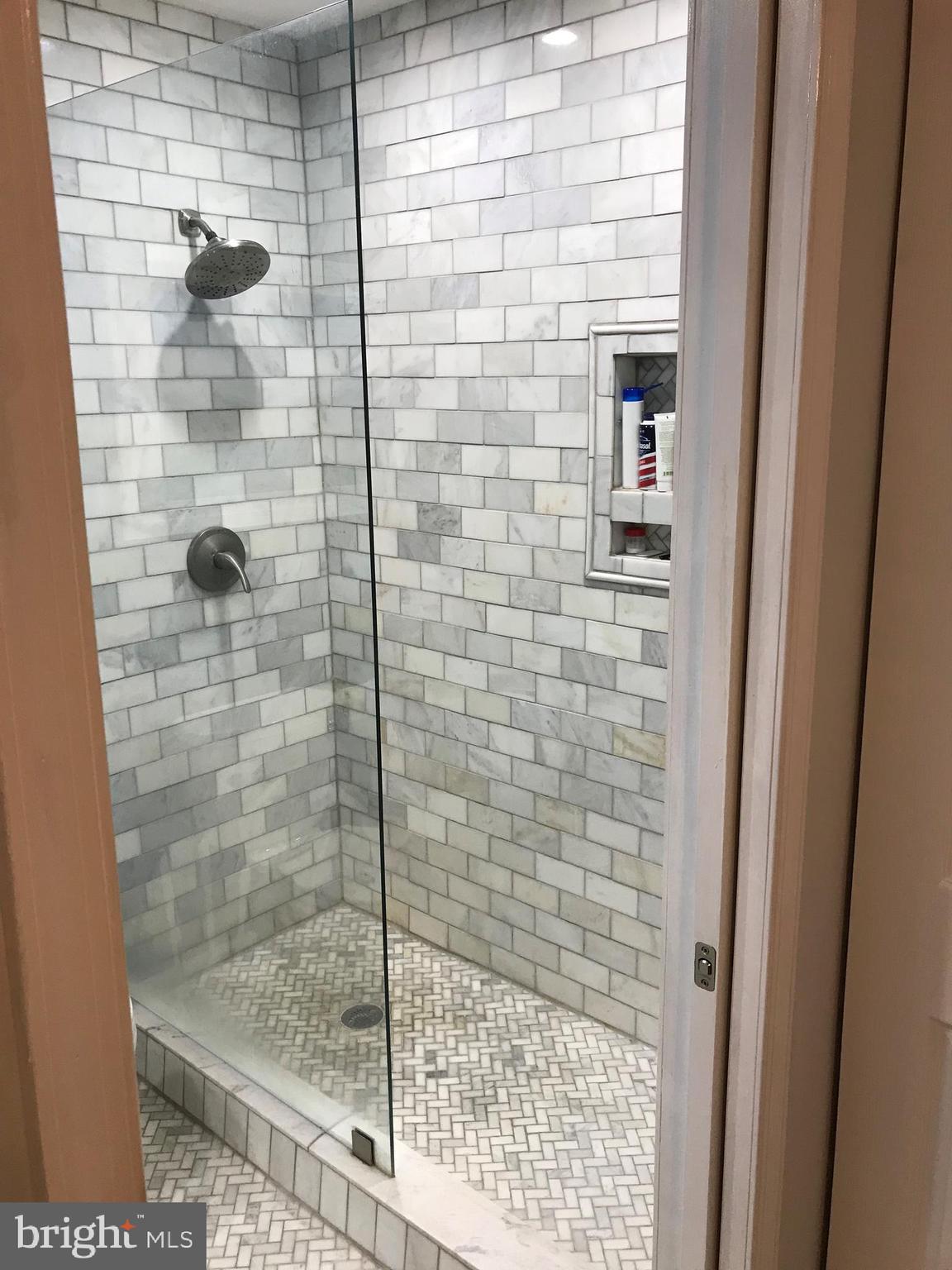 SPRINGFIELD OAKS - Residential