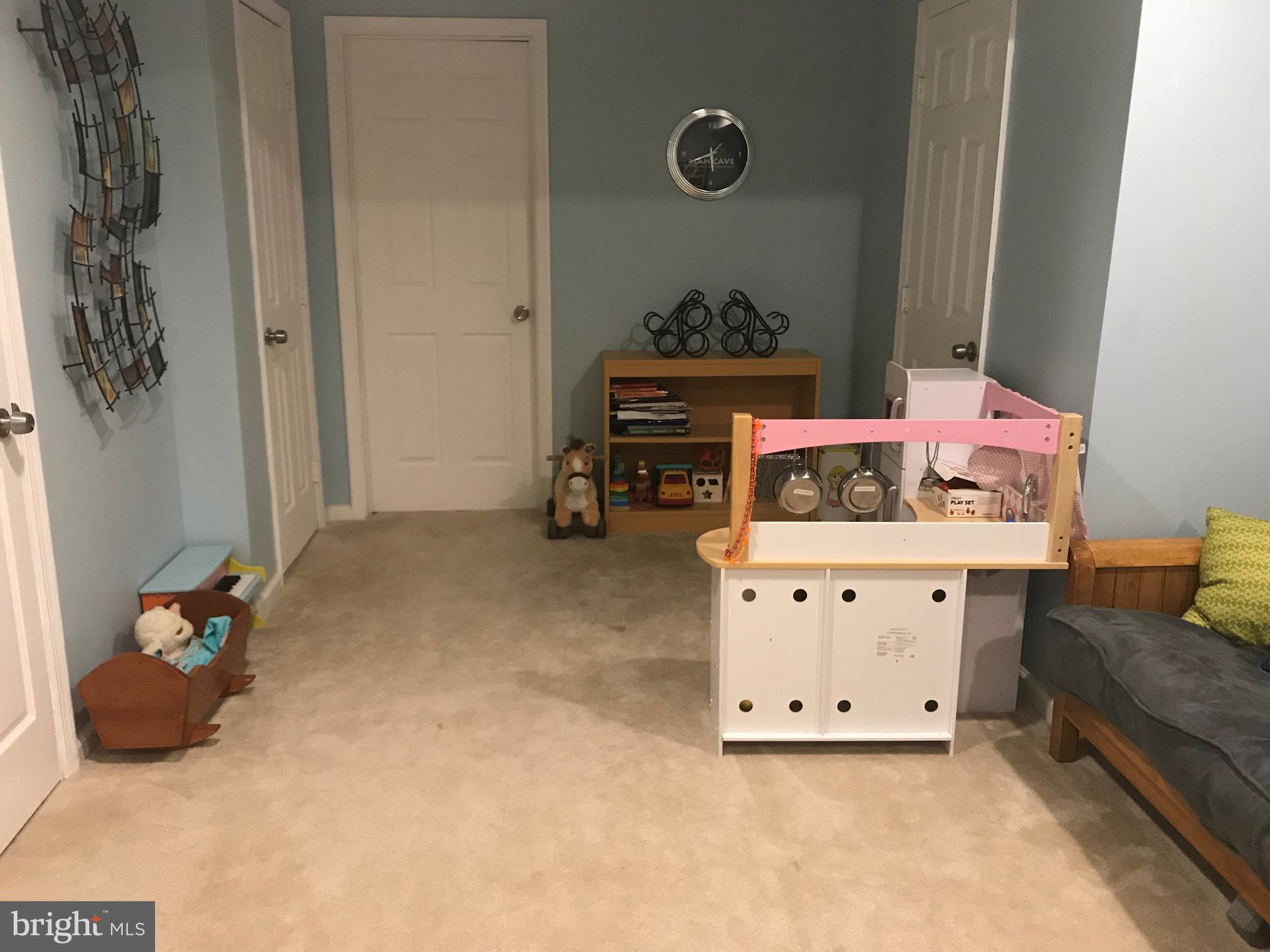 SPRINGFIELD OAKS - Residential