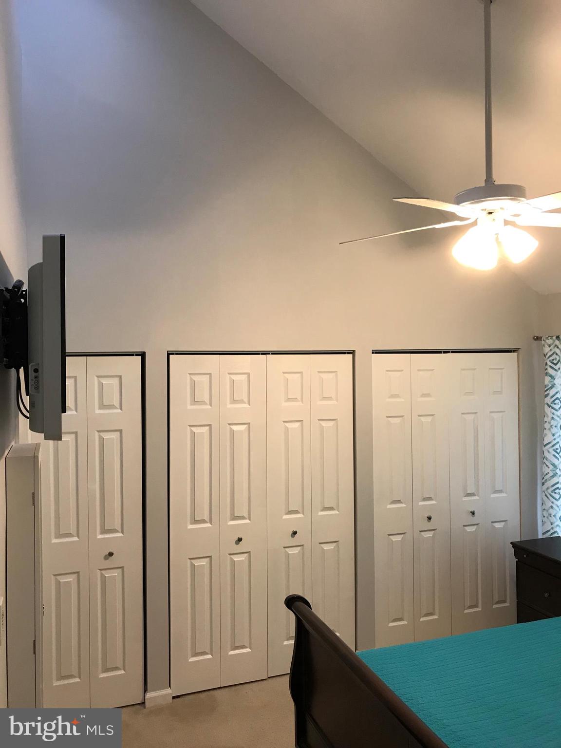 SPRINGFIELD OAKS - Residential