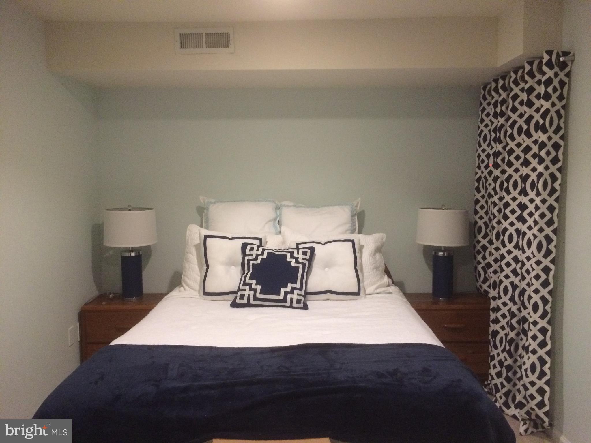 SPRINGFIELD OAKS - Residential