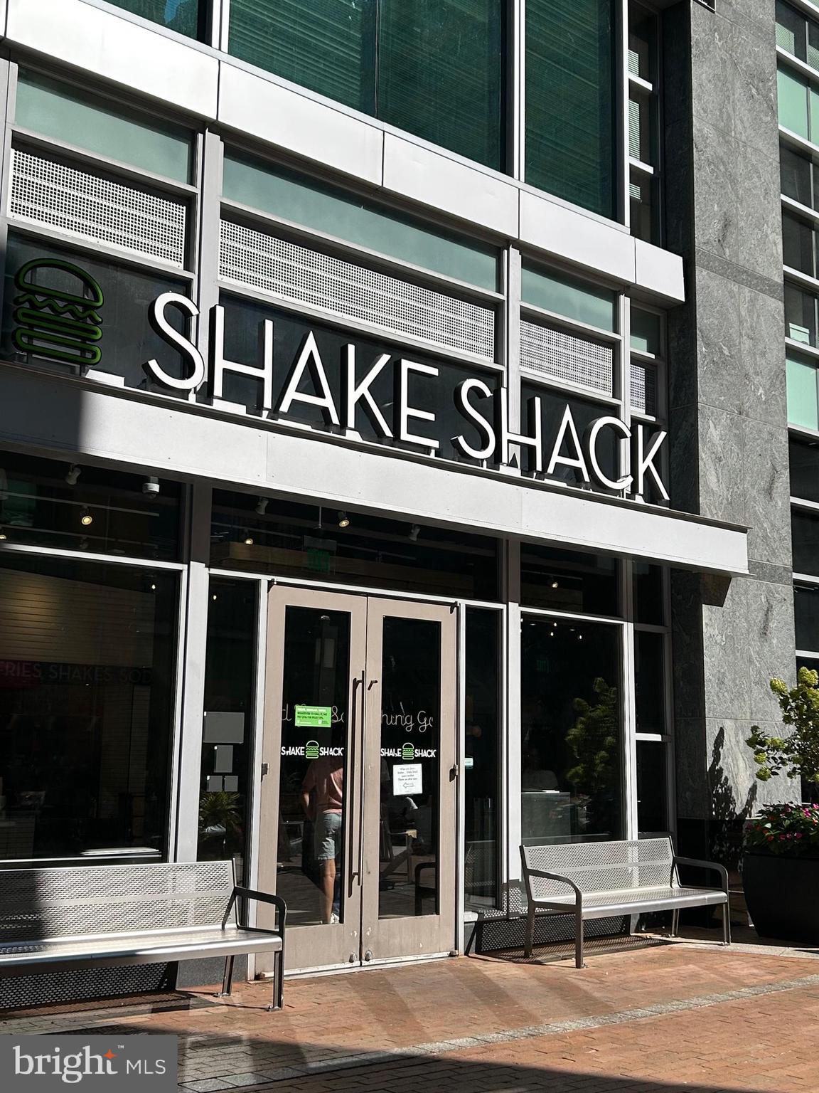 DEER FOREST - Residential Lease