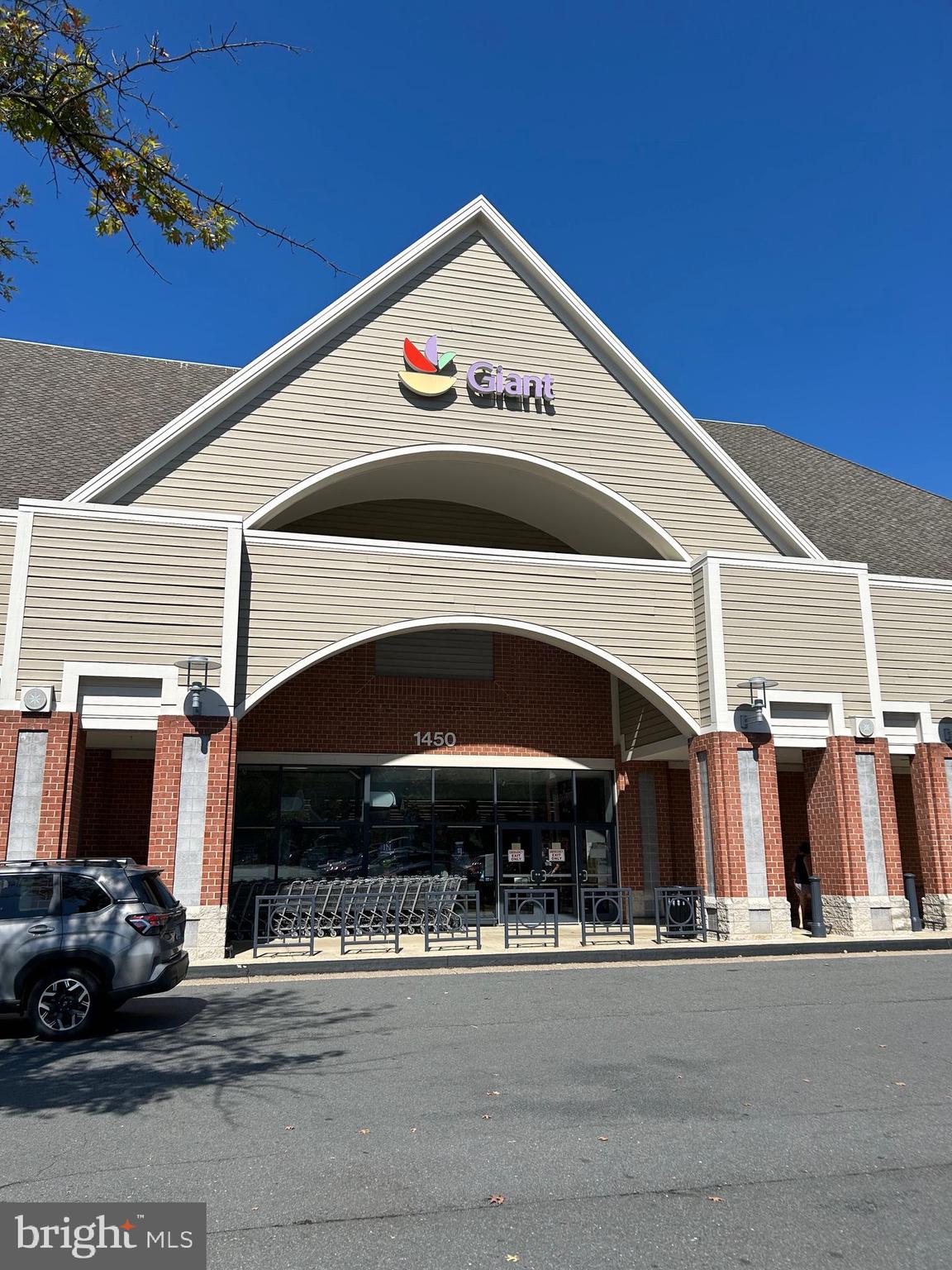 DEER FOREST - Residential Lease