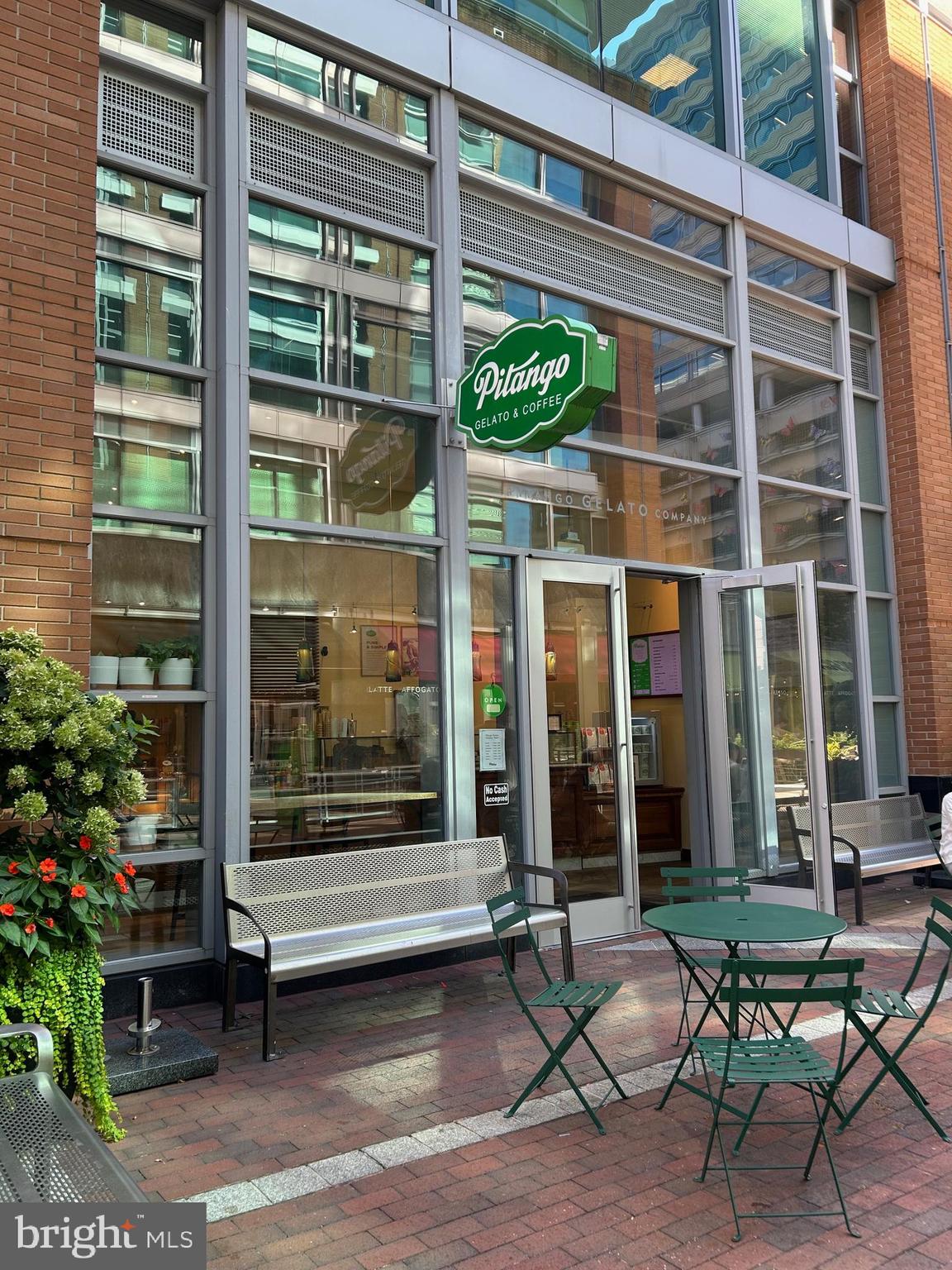 DEER FOREST - Residential Lease