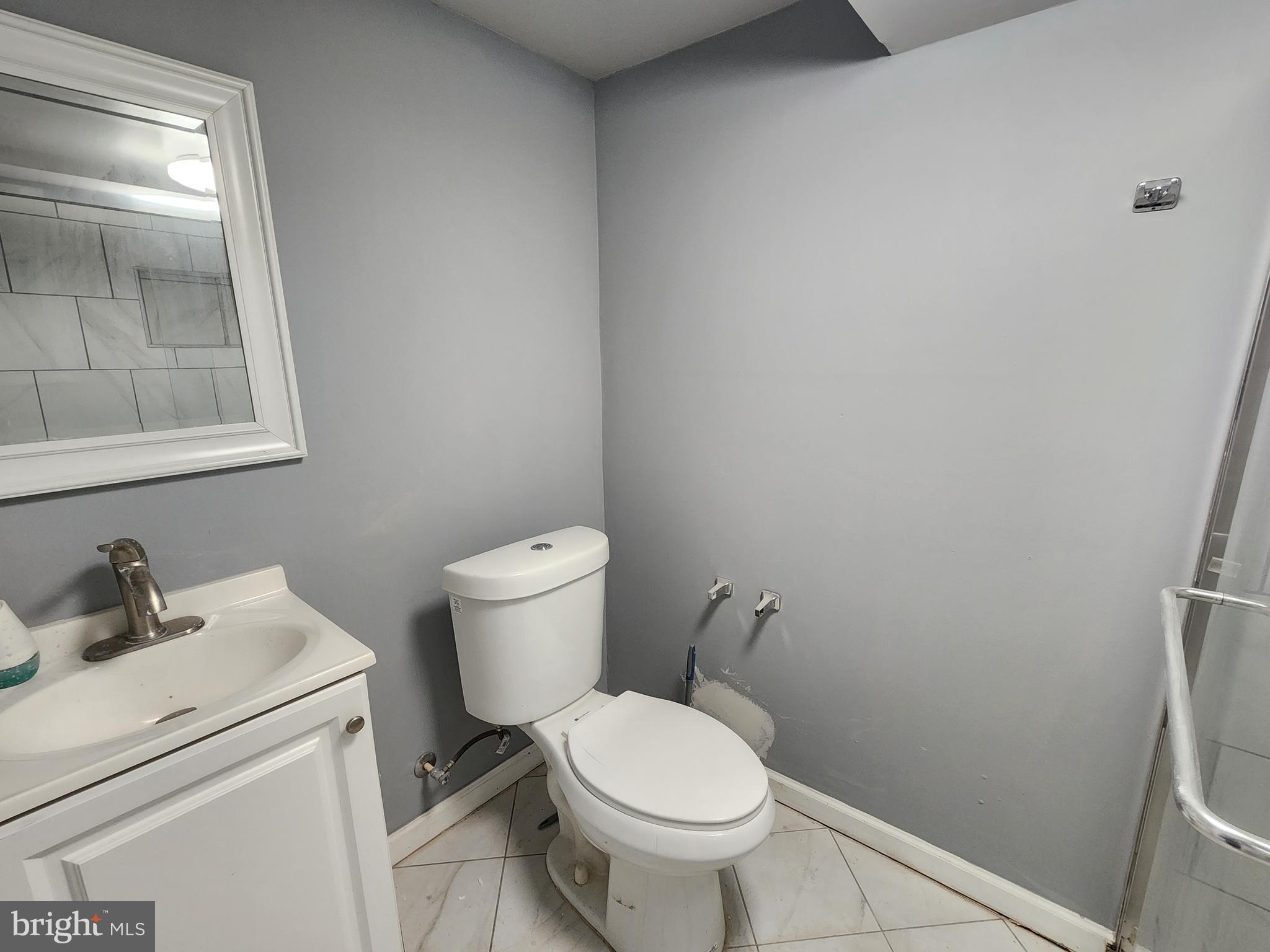 WINSTON GOVANS - Residential Lease