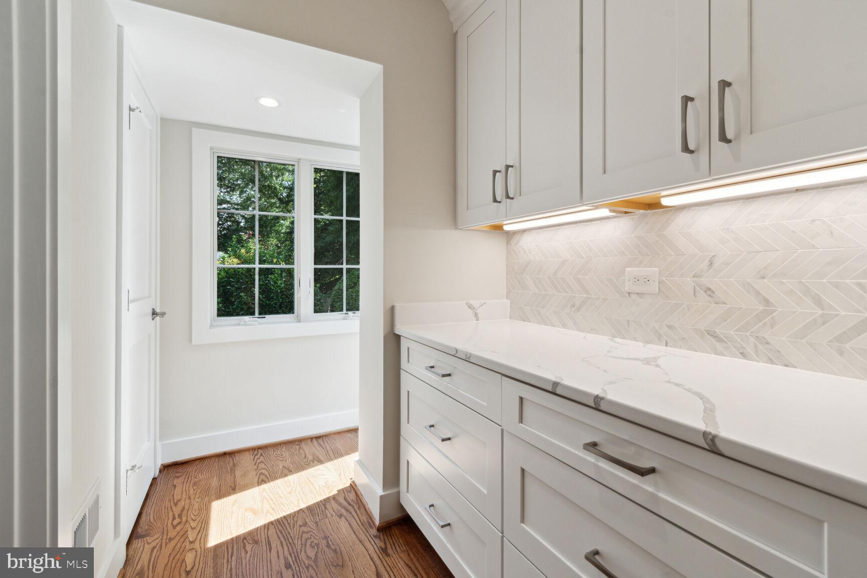 CRYSTAL SPRING KNOLLS - Residential