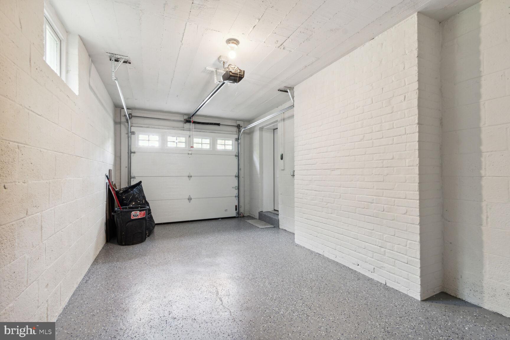 CRYSTAL SPRING KNOLLS - Residential