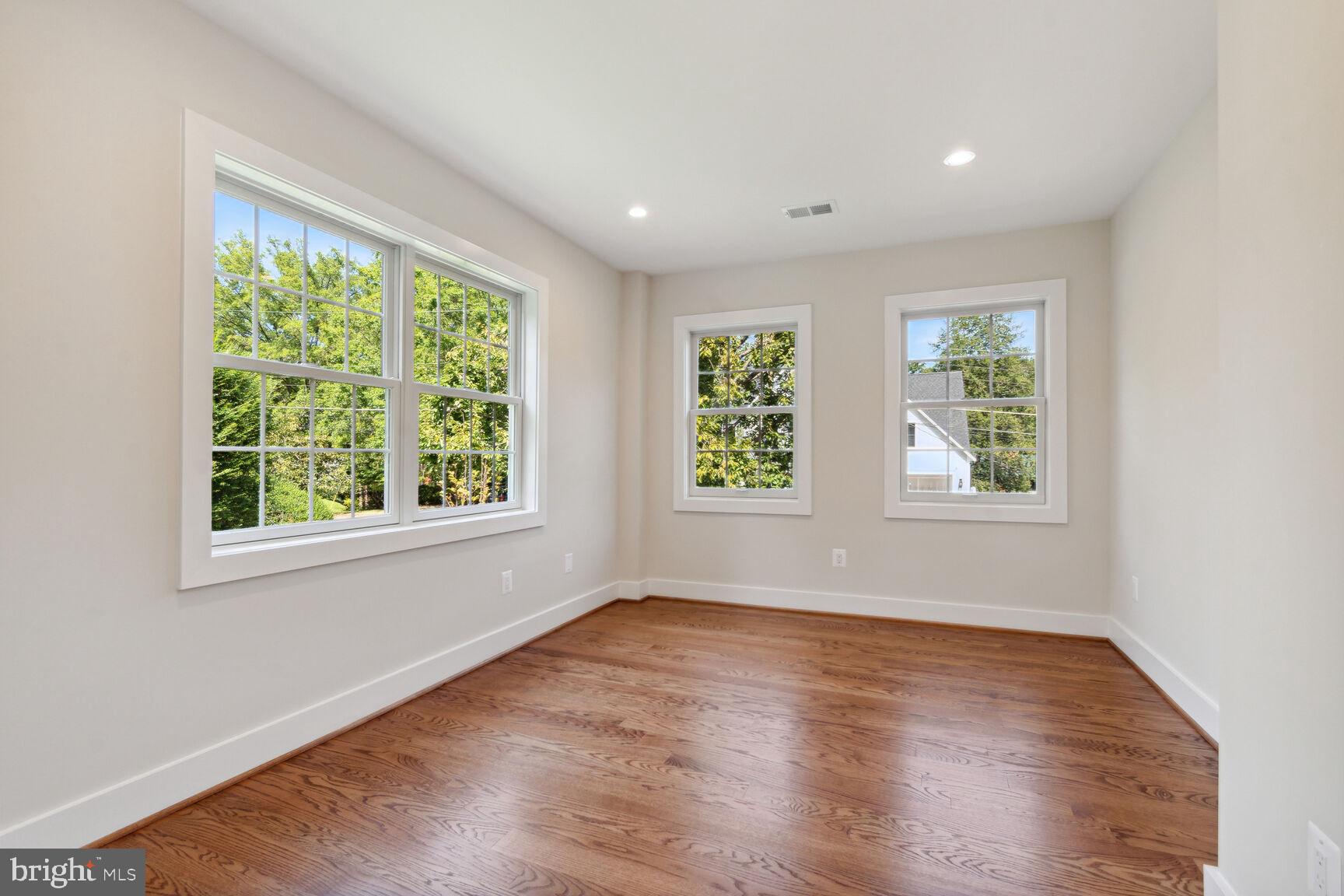 CRYSTAL SPRING KNOLLS - Residential