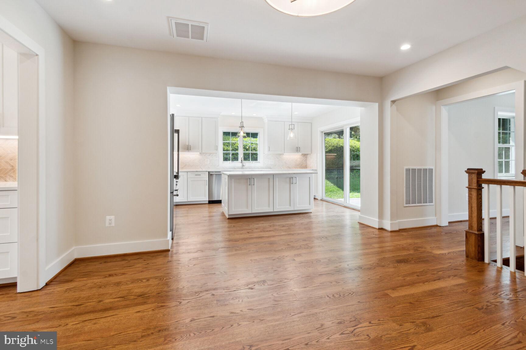 CRYSTAL SPRING KNOLLS - Residential