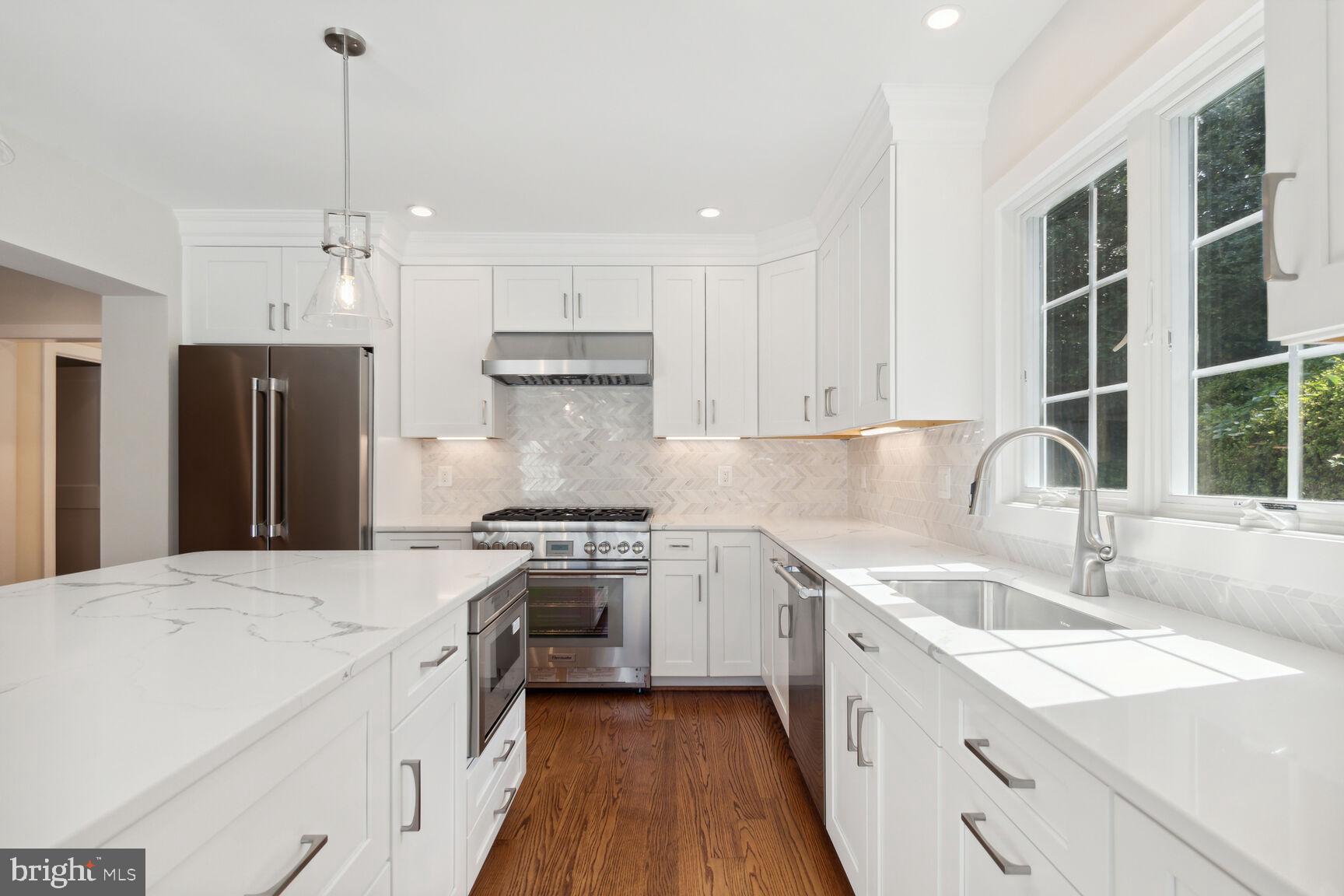 CRYSTAL SPRING KNOLLS - Residential