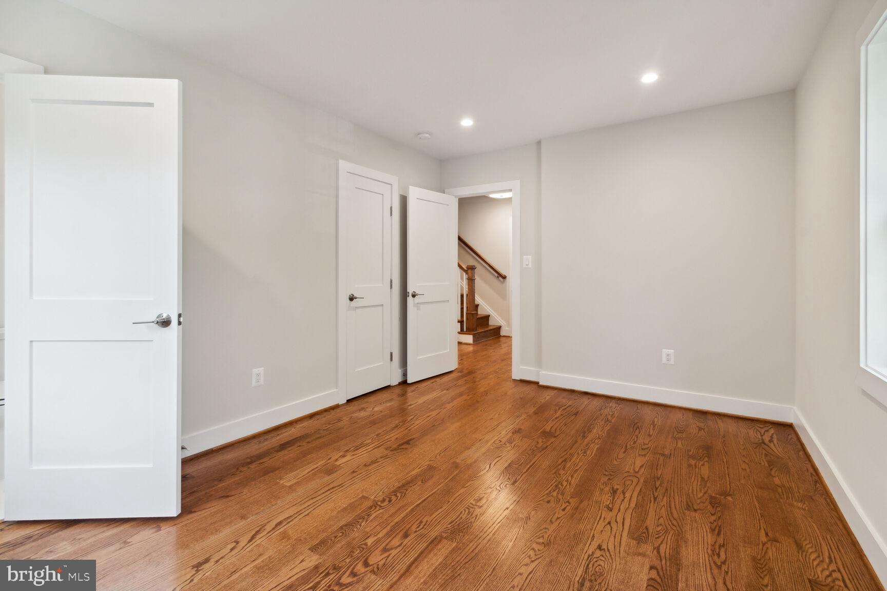 CRYSTAL SPRING KNOLLS - Residential