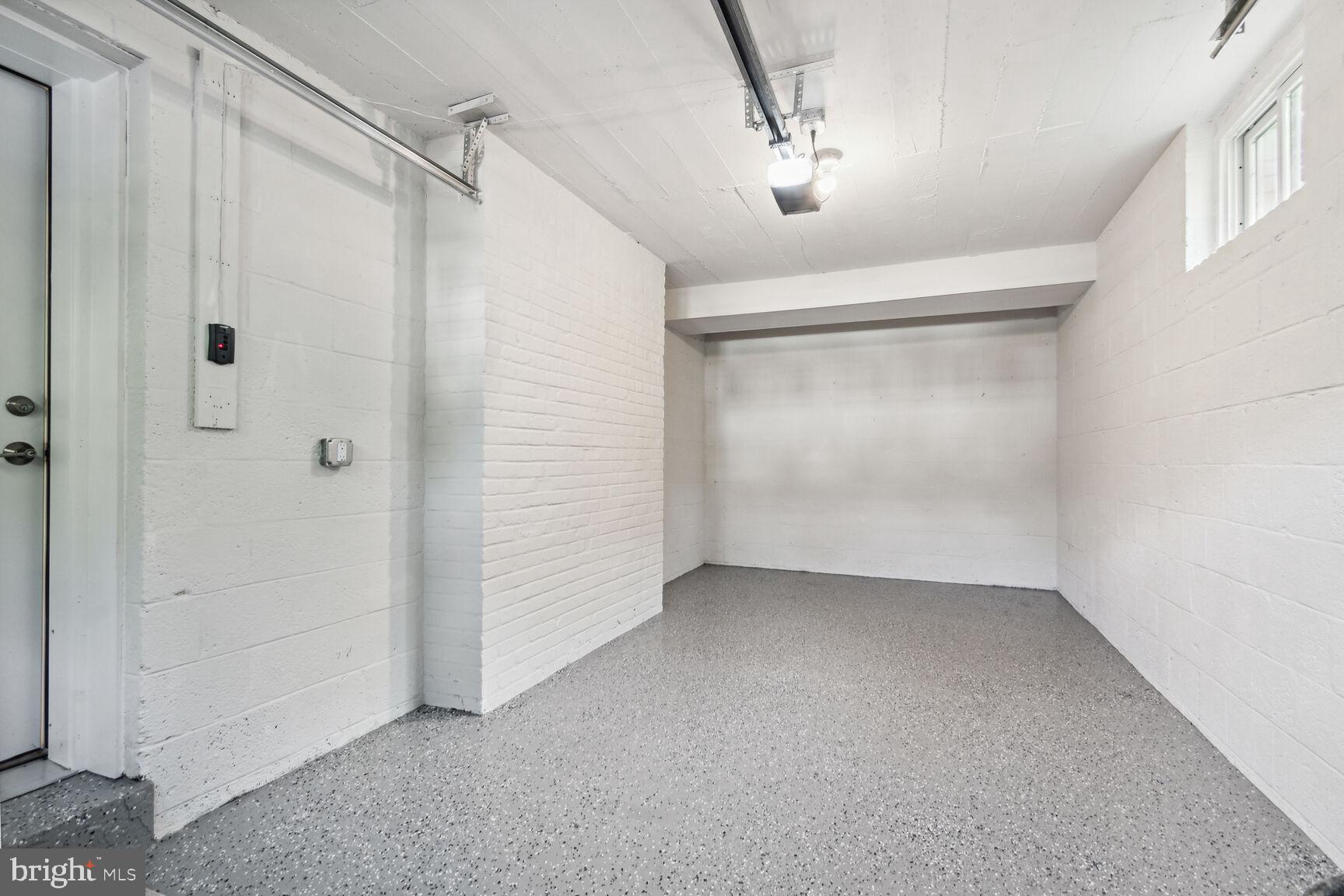 CRYSTAL SPRING KNOLLS - Residential