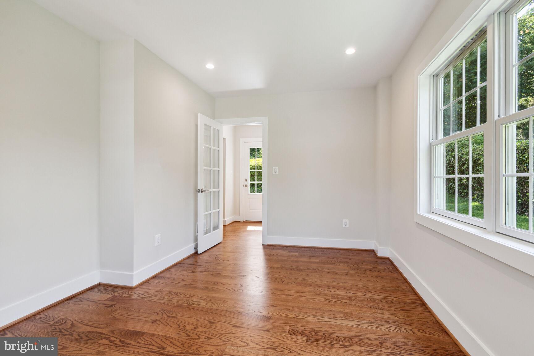 CRYSTAL SPRING KNOLLS - Residential