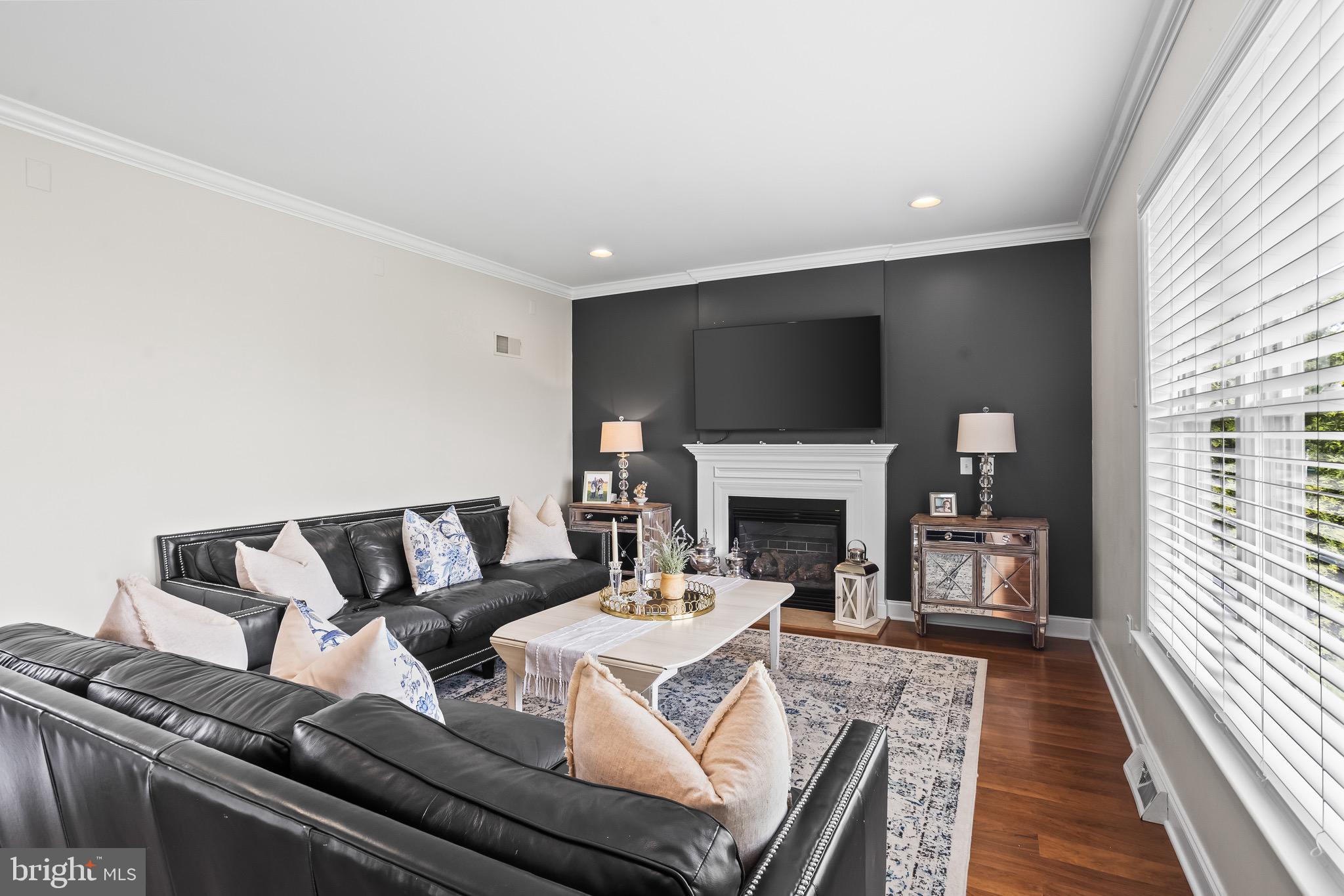 WINDY HILL - Residential