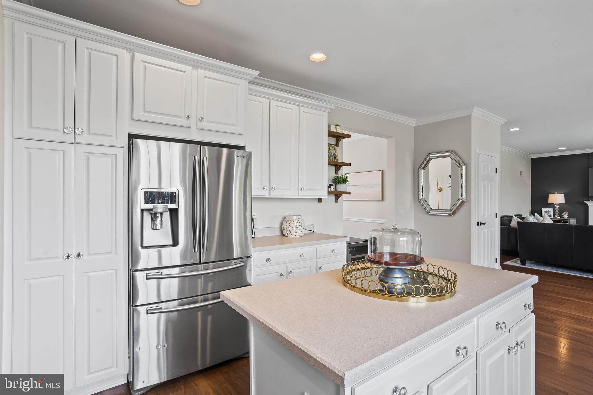 WINDY HILL - Residential