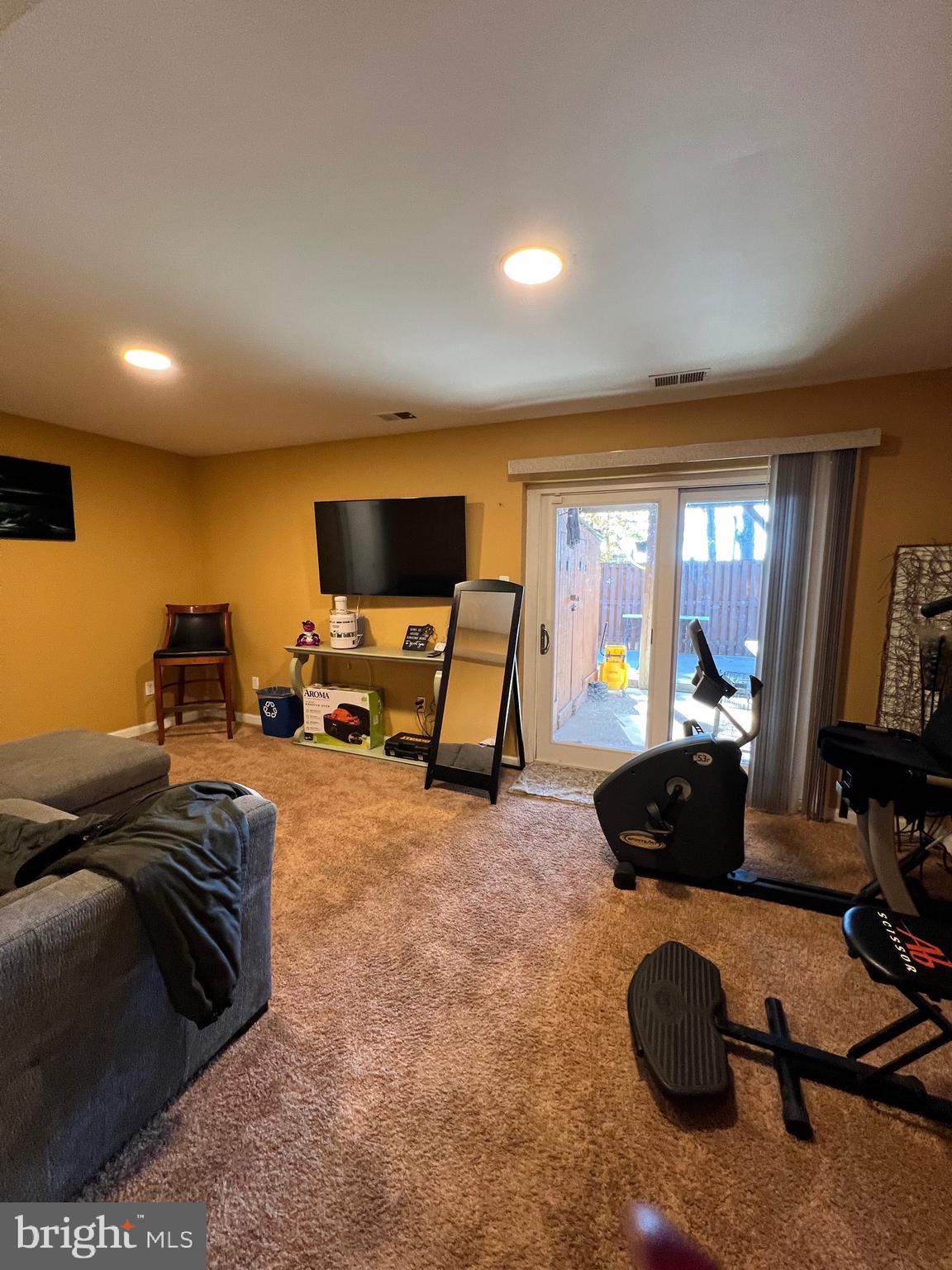 MATTAWOMAN WOODS IND HEAD - Residential