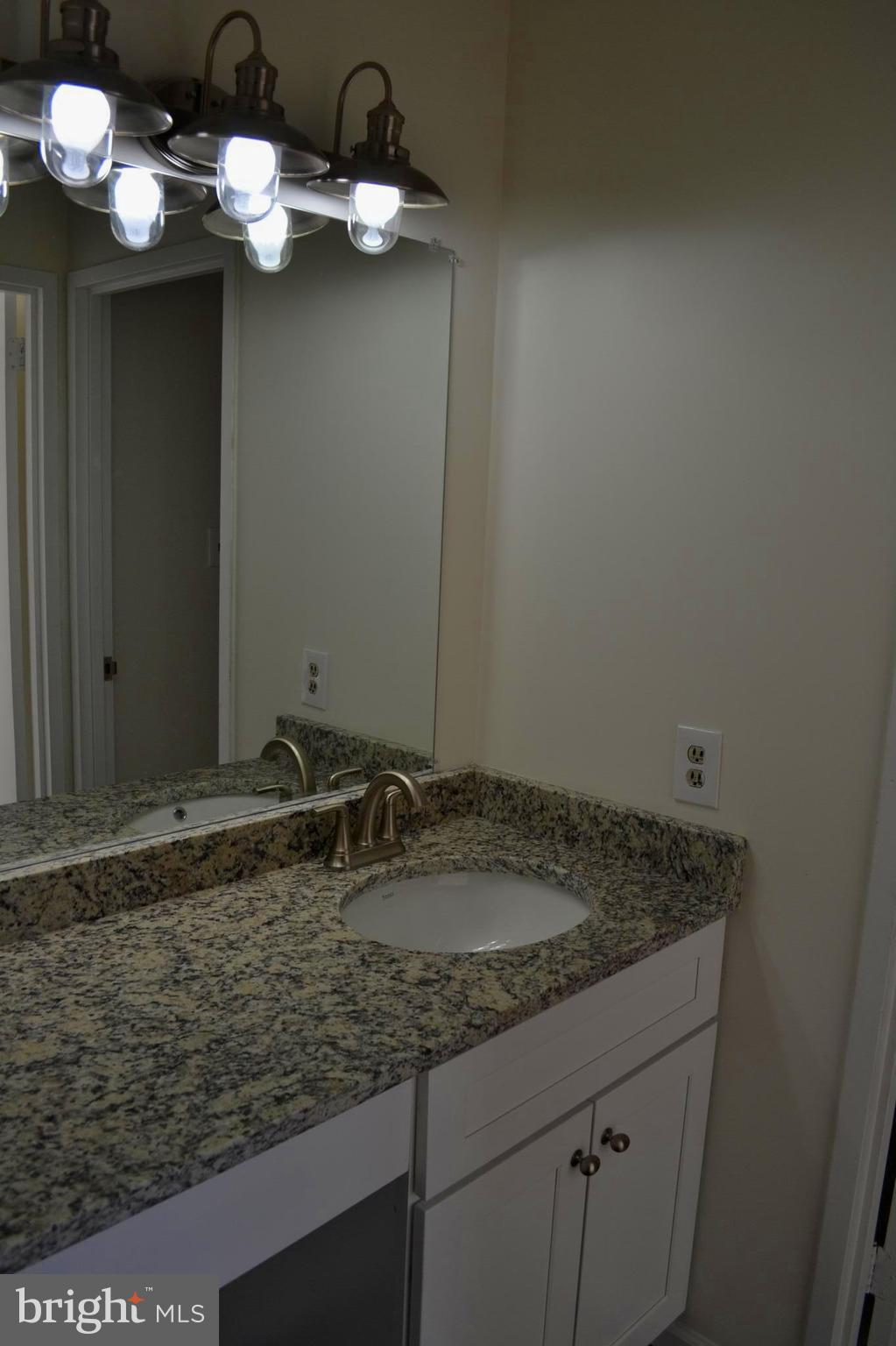 IDYLWOOD TOWERS - Residential Lease