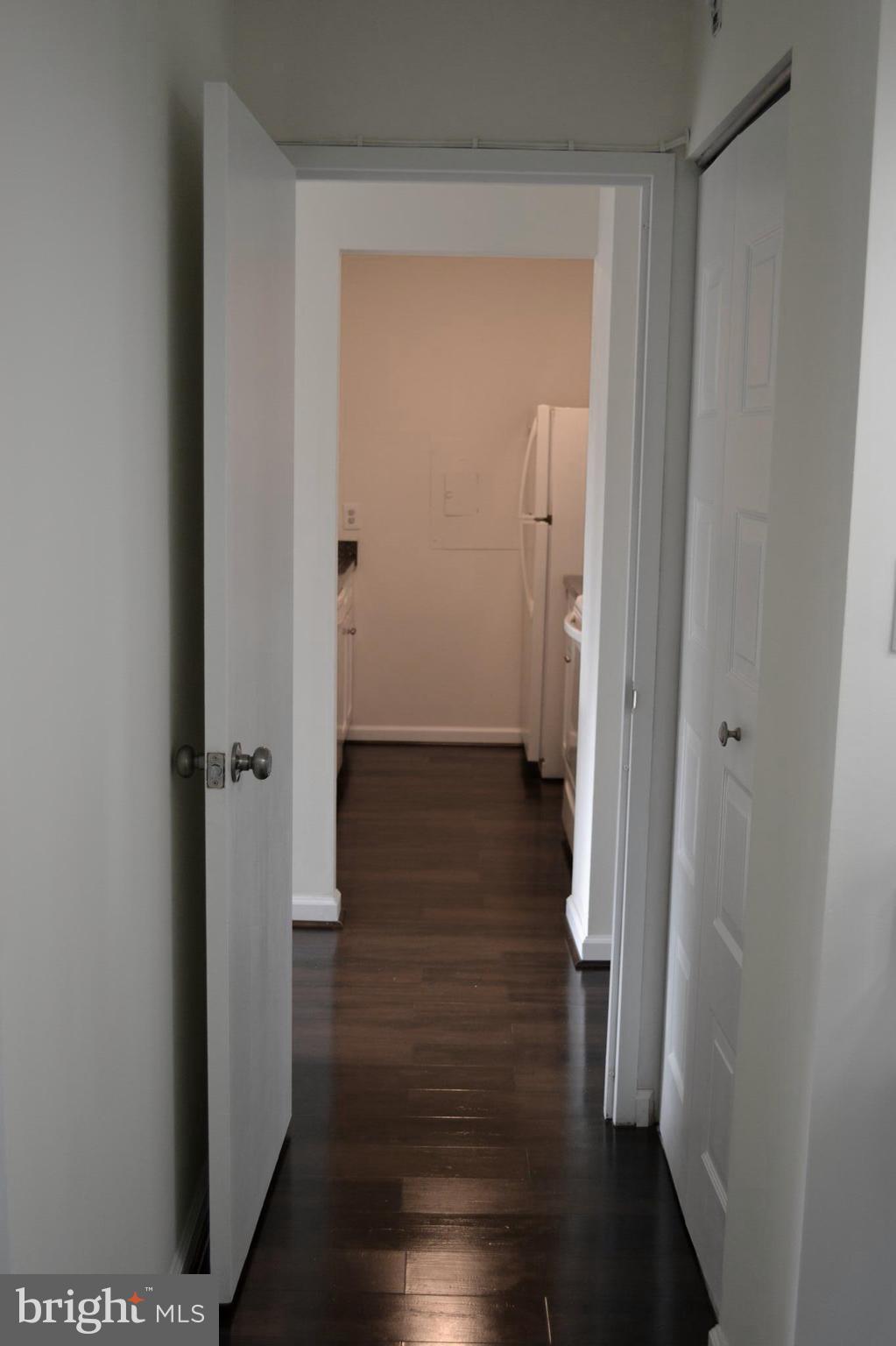 IDYLWOOD TOWERS - Residential Lease