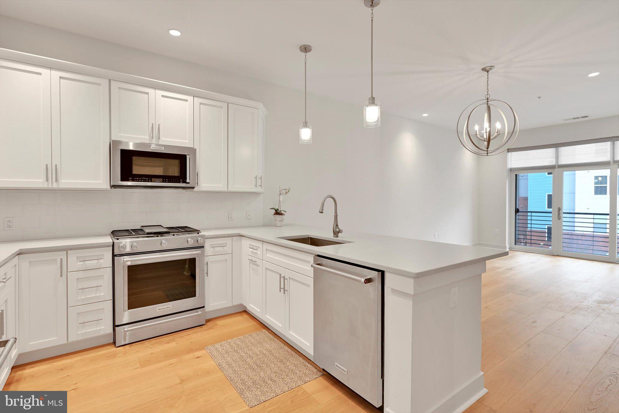 575 SOUTH CONDOS - Residential