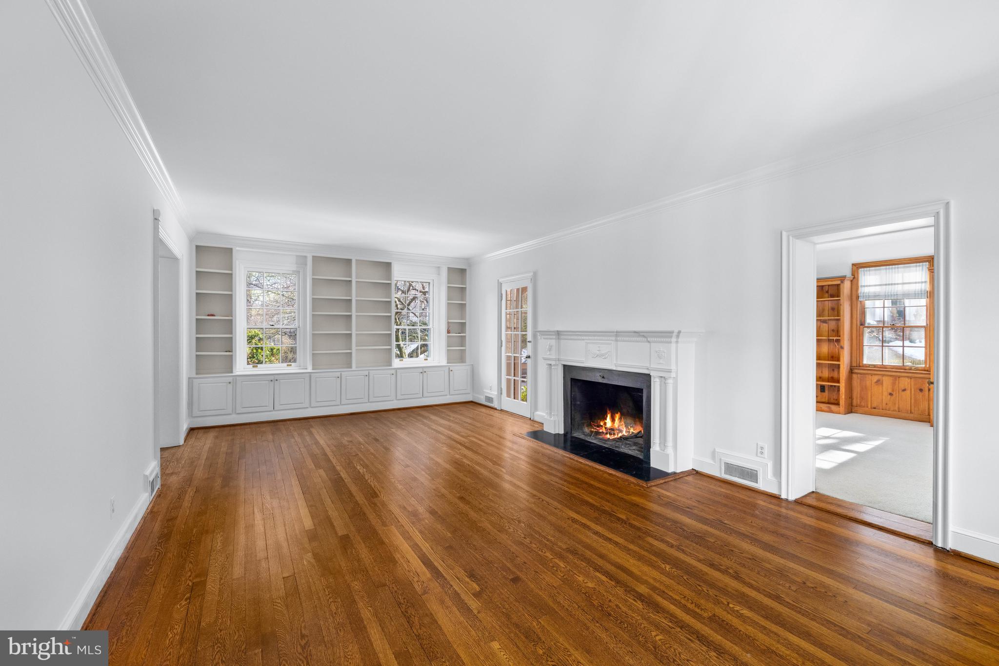 FOREST HILLS - Residential