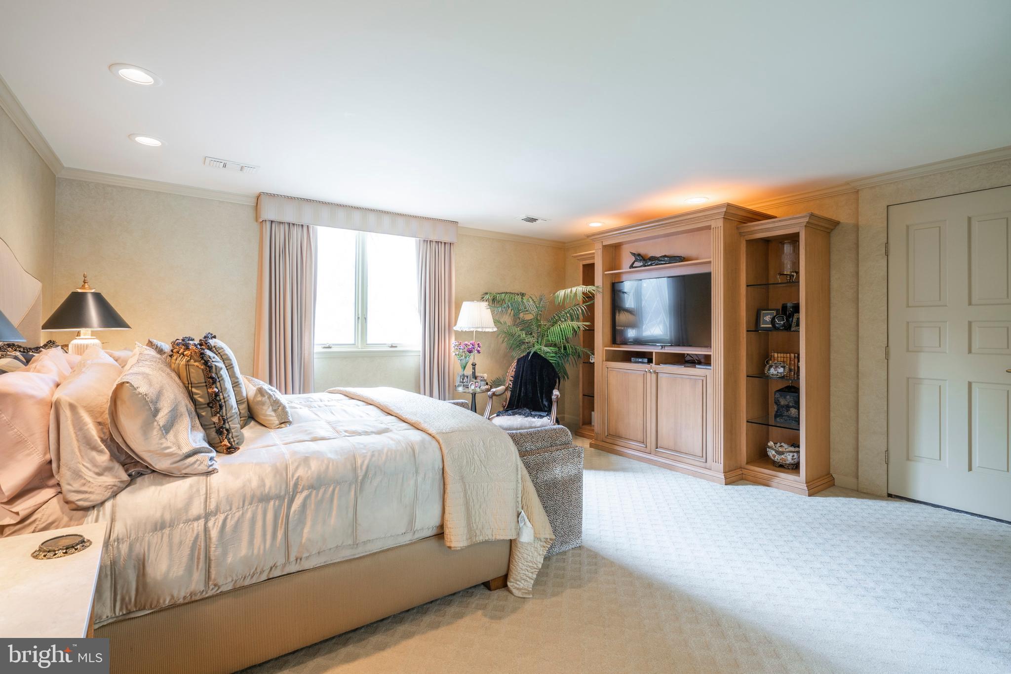 BRYN MAWR - Residential