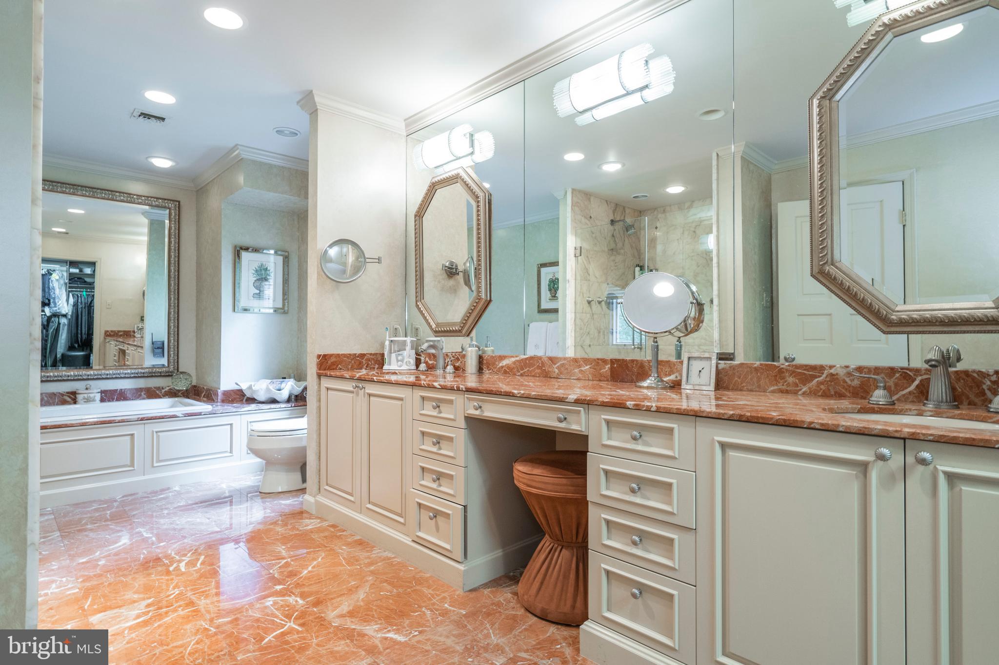 BRYN MAWR - Residential