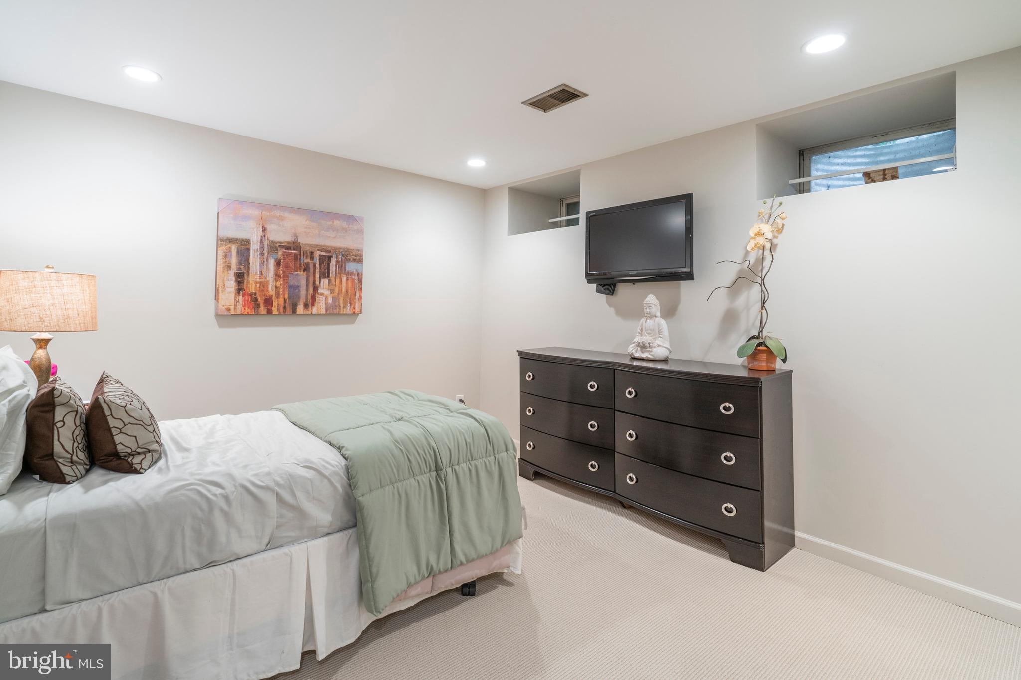 BRYN MAWR - Residential