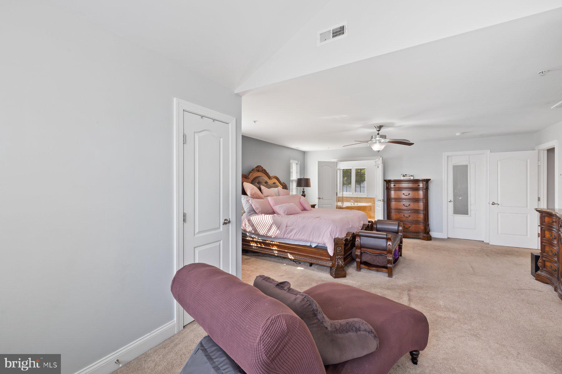 CEDAR LANE FARMS - Residential