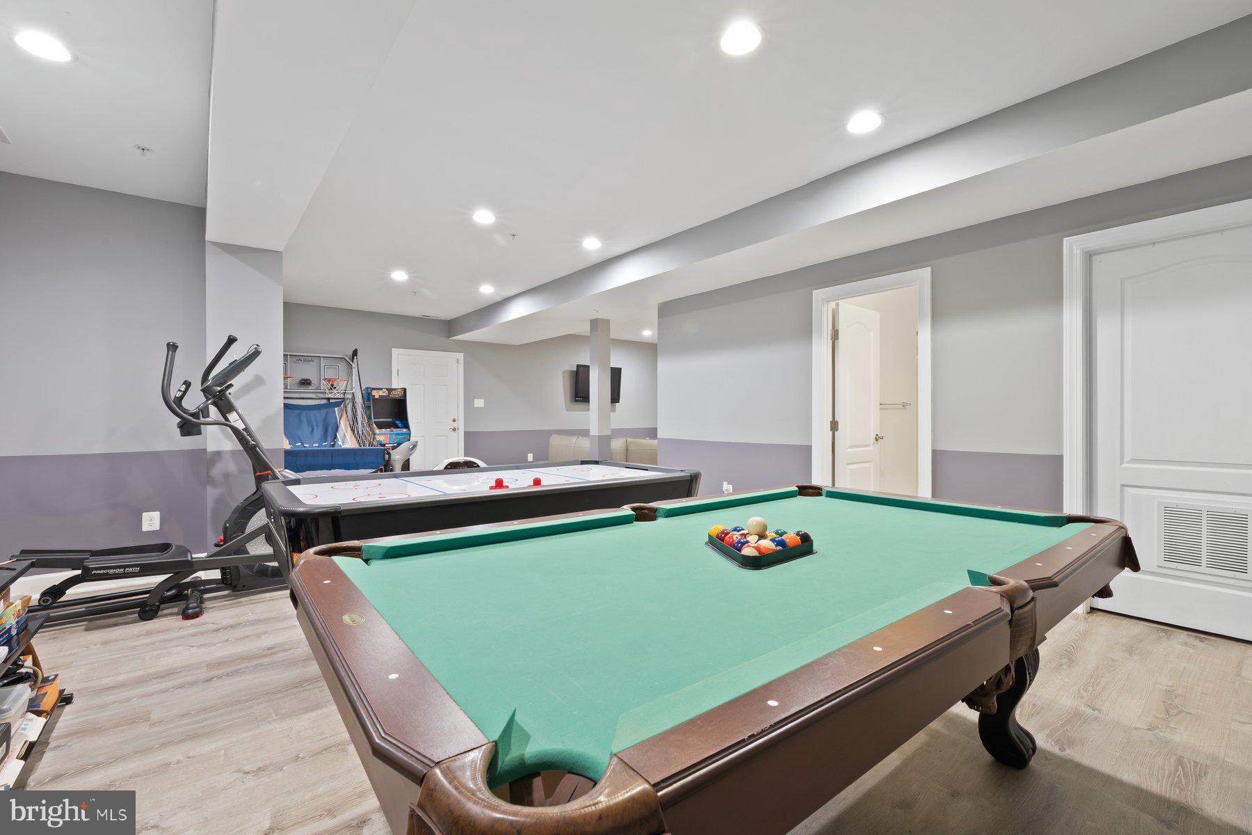 CEDAR LANE FARMS - Residential