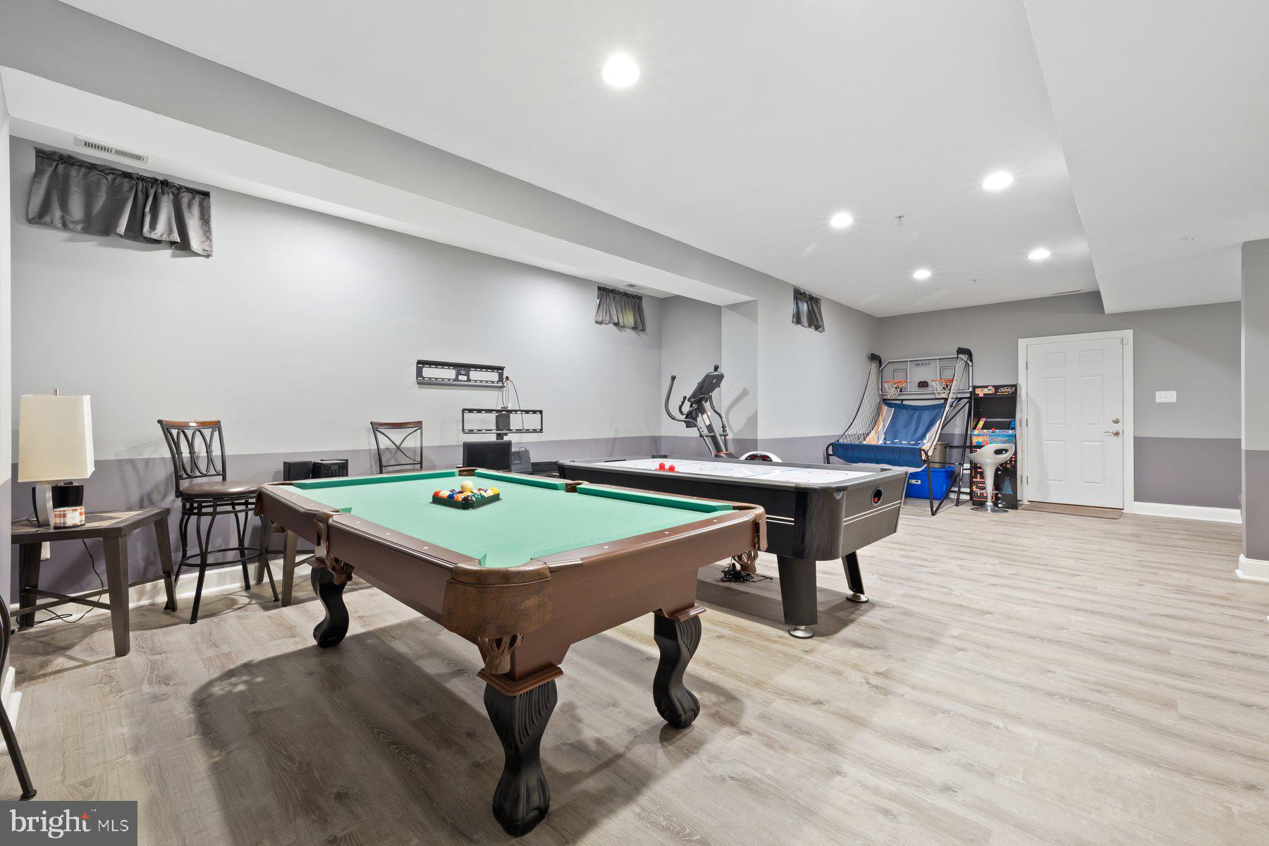 CEDAR LANE FARMS - Residential